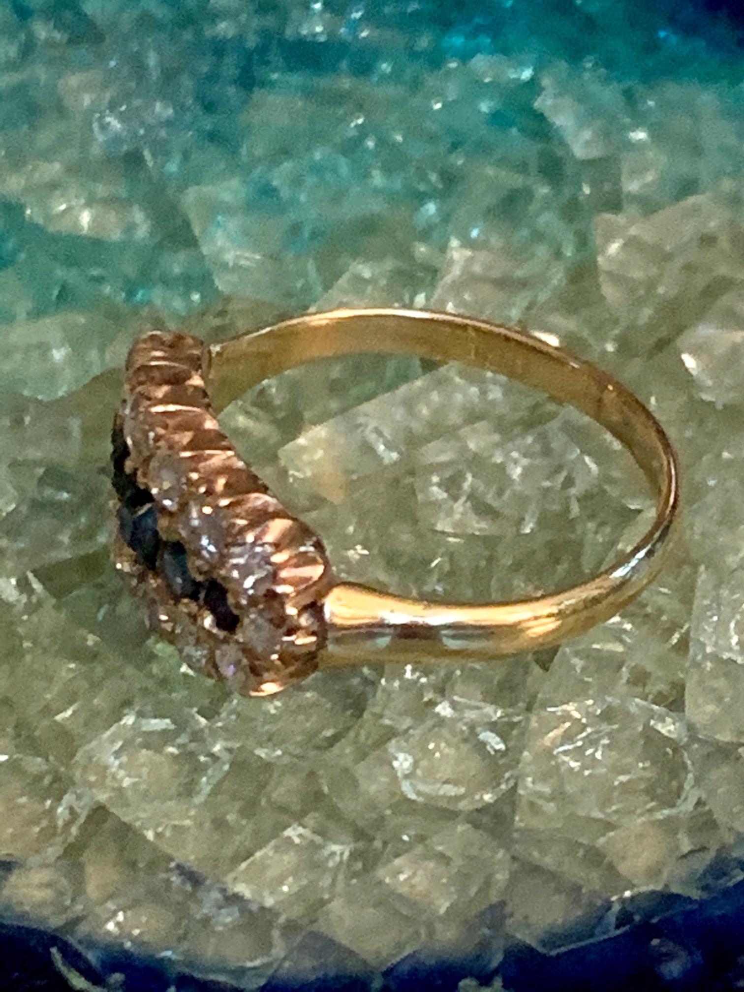 Women's Antique Sapphire and Mine Cut Diamond 18 Karat Yellow Gold Ring - Size 7