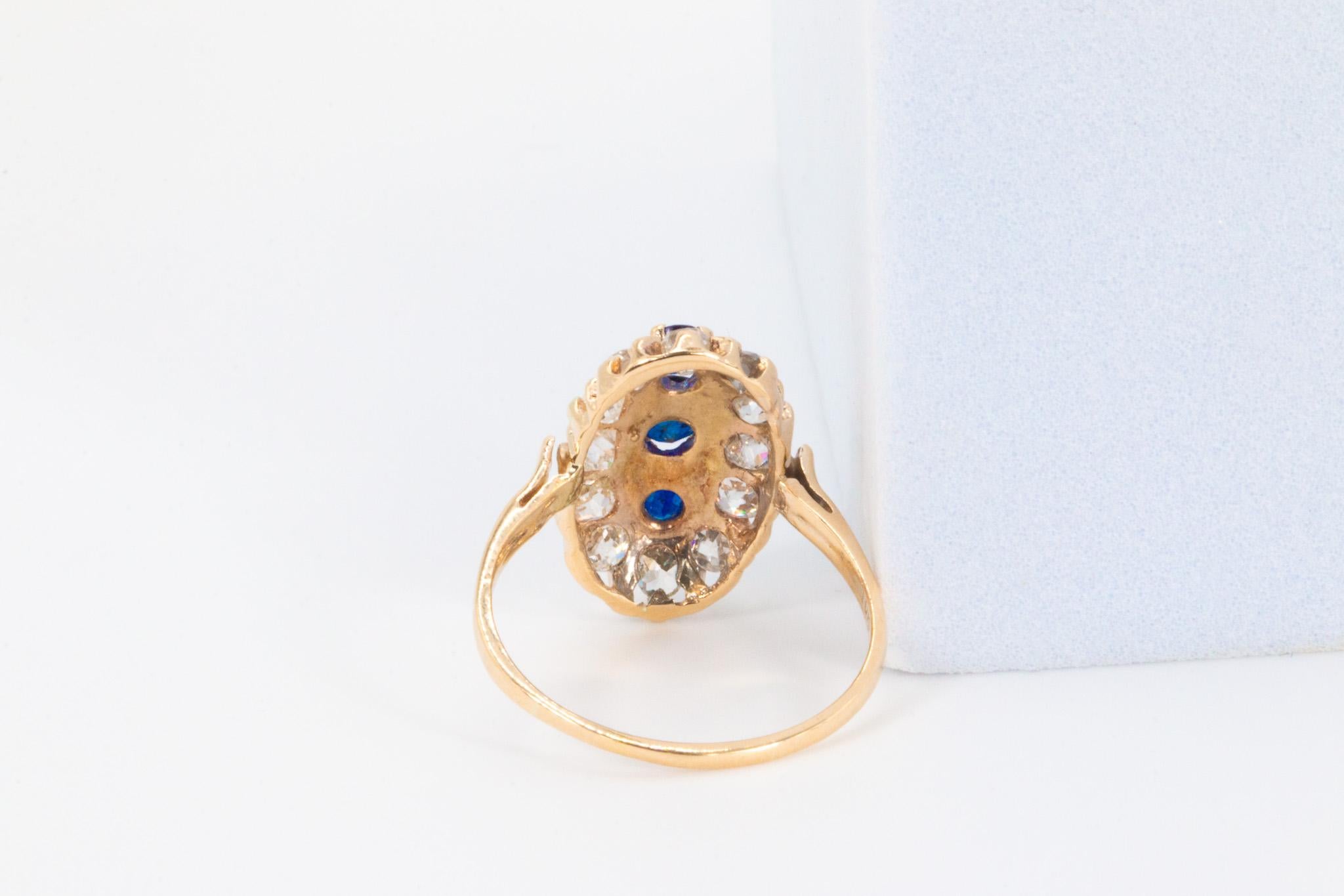 Saphir ancien et diamants taille ancienne en or jaune 10K Bon état - En vente à Houston, TX