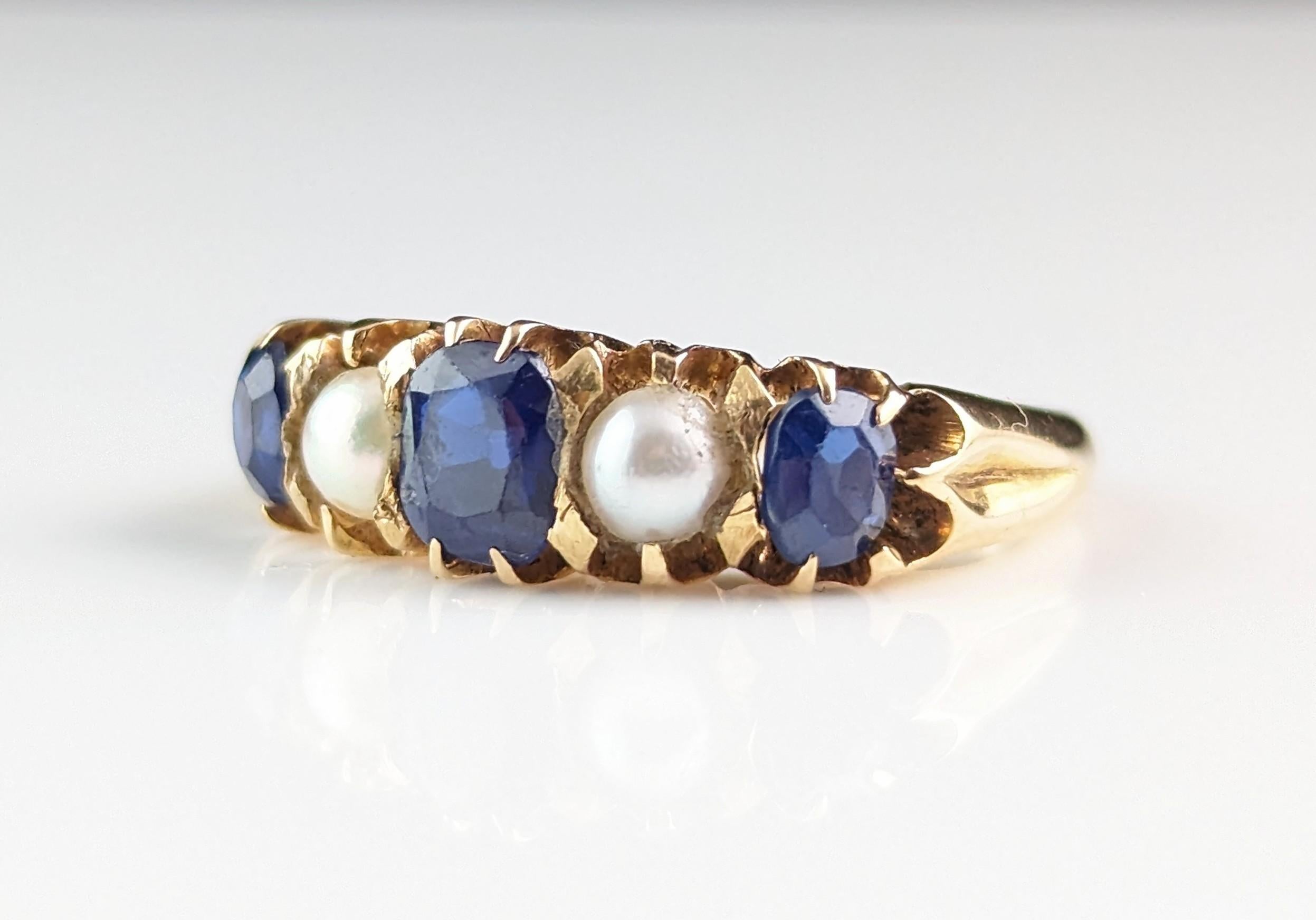 Antique Sapphire and Pearl five stone ring, 18k yellow gold, Victorian  For Sale 9