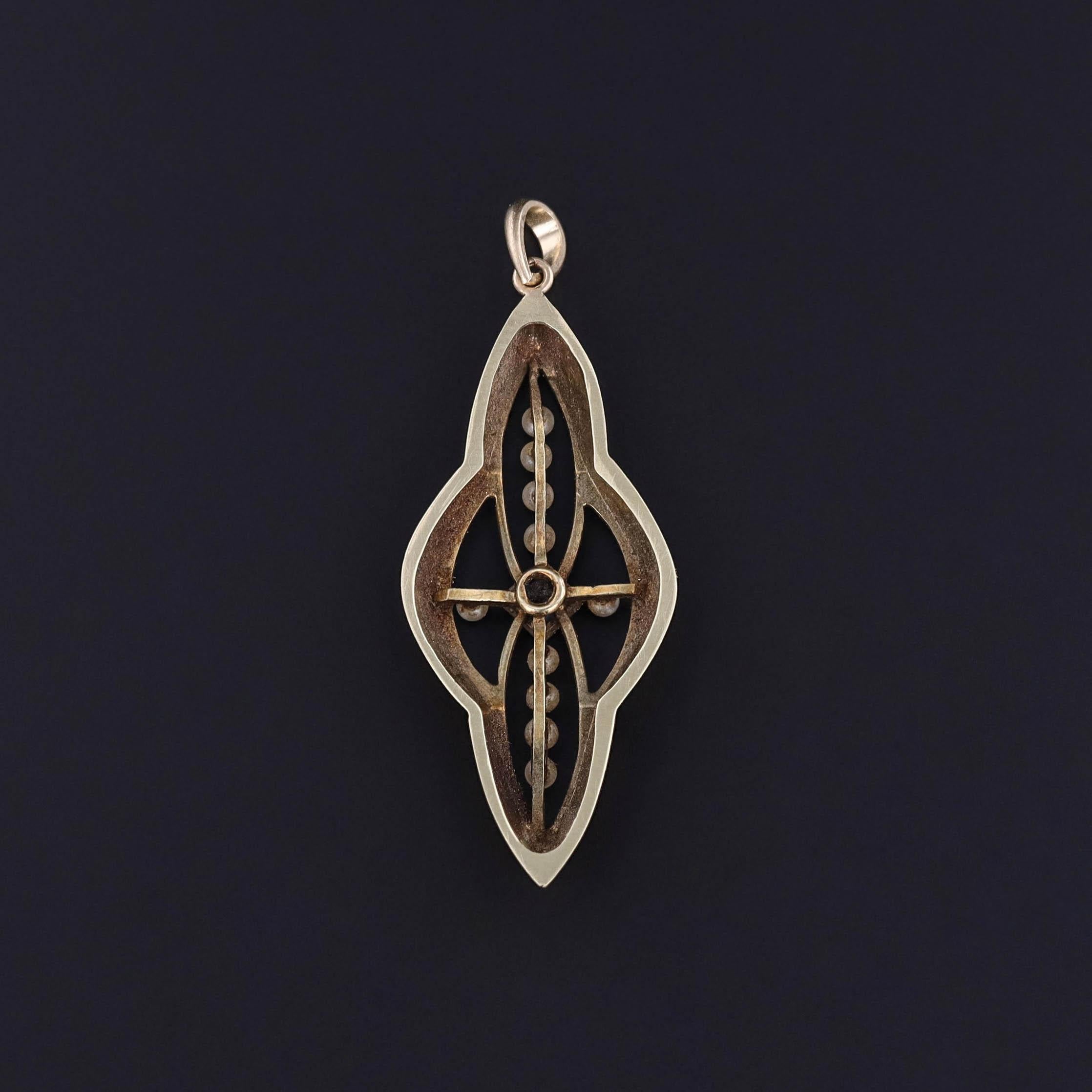 Victorien Pendentif ancien en or 14k avec saphir et perle en vente