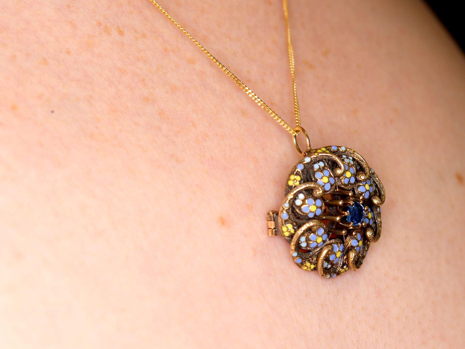 Antique Sapphire and Polychrome Enamel Yellow Gold Pendant Brooch For Sale 3