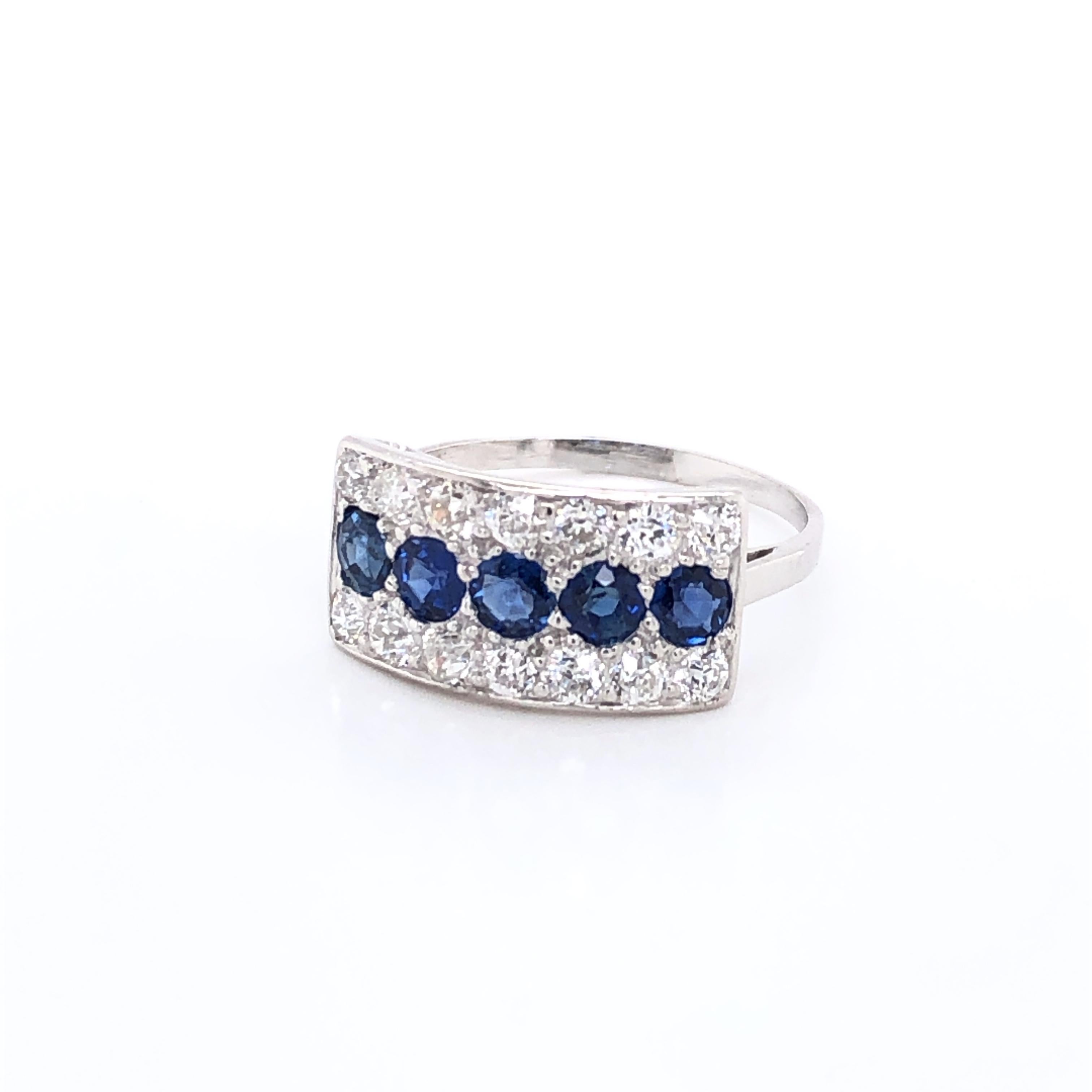 Antique Sapphire Diamond Platinum Ring In Excellent Condition In Mount Kisco, NY