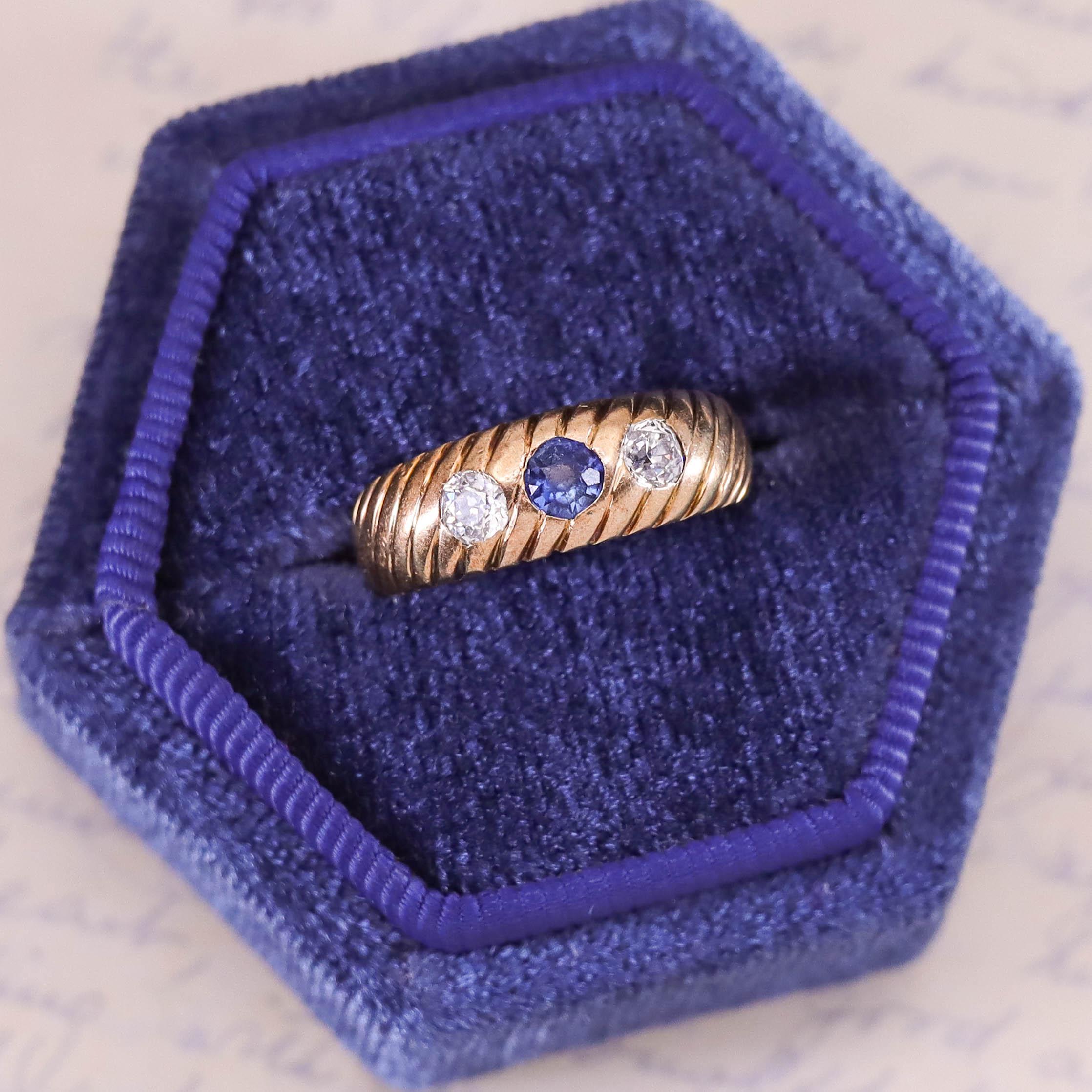 Bague ancienne en or 14k avec saphir et diamant en vente 1