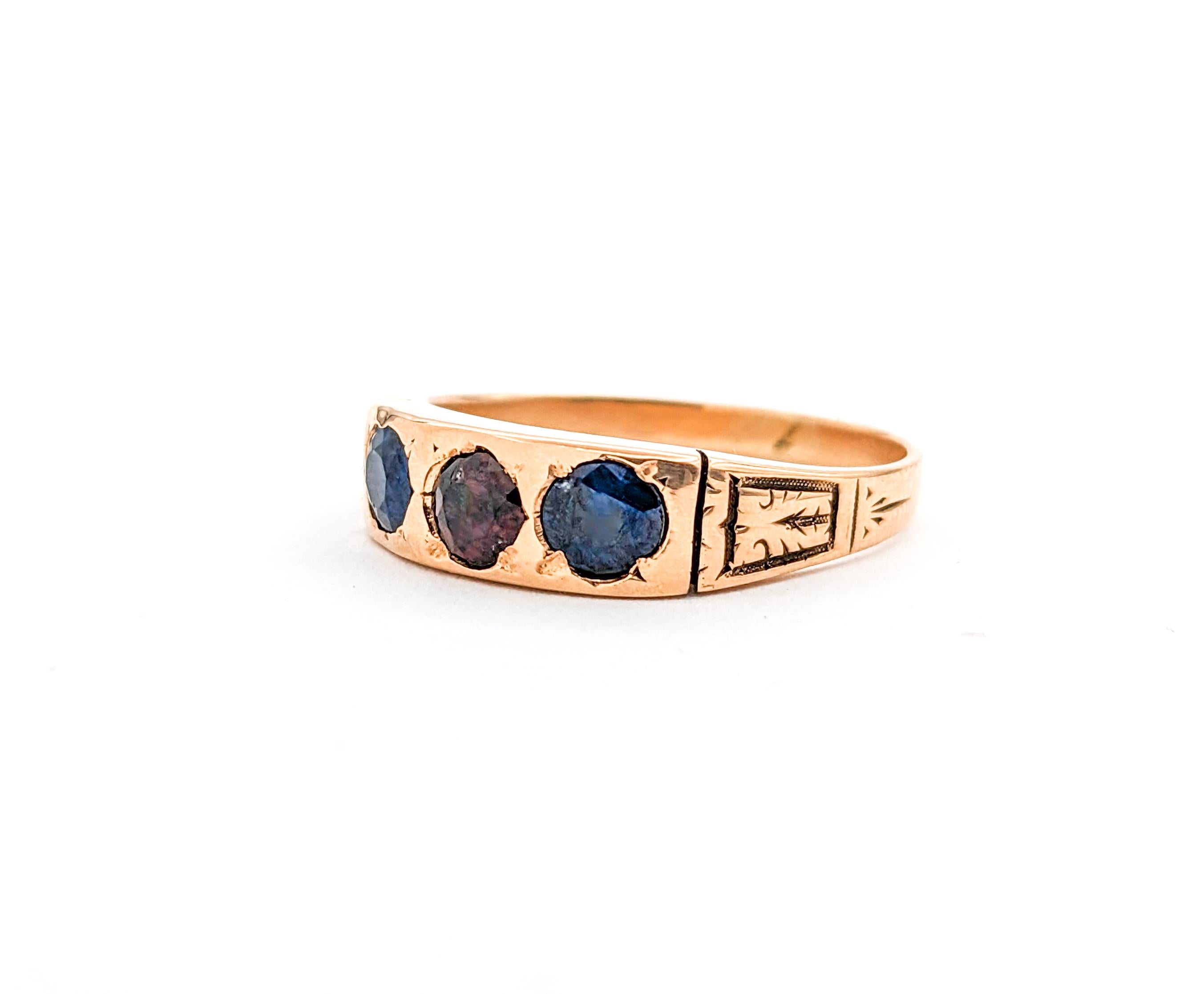 Victorian Antique Sapphire & Garnet Ring In Yellow Gold For Sale