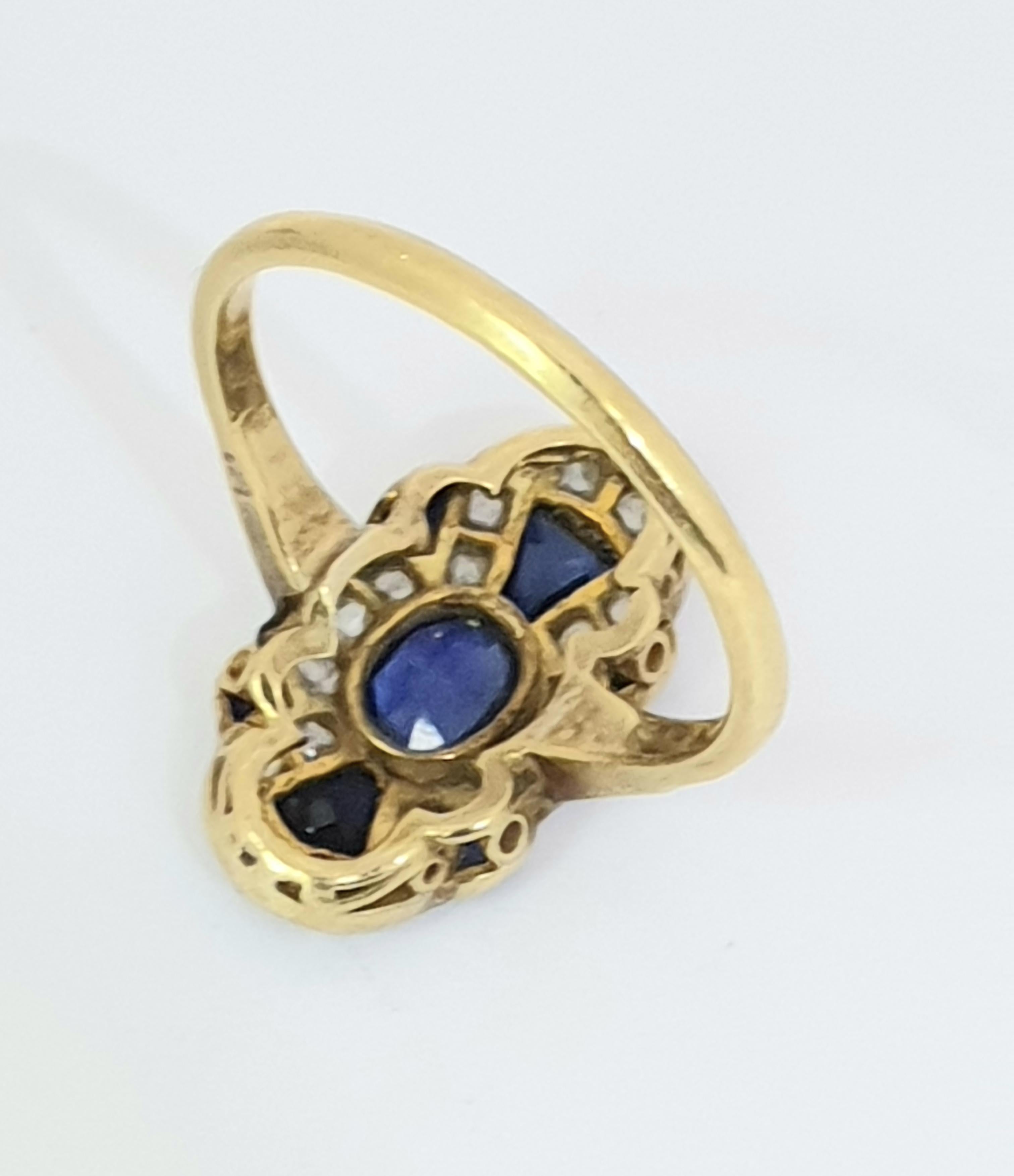 Oval Cut Antique Sapphire Gold Plaque Ring For Sale