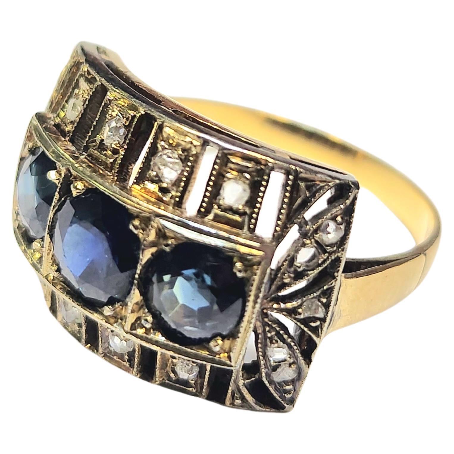 Women's Antique Sapphire Gold Ring For Sale