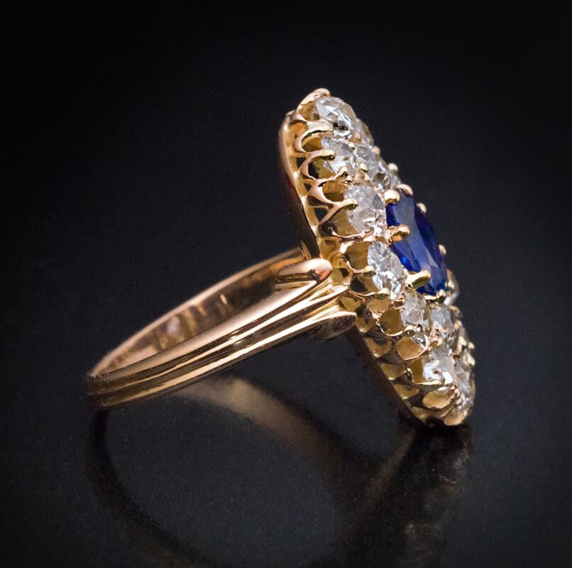 Antique Sapphire Old Mine Cut Diamond Gold Cluster Ring In Excellent Condition For Sale In Chicago, IL