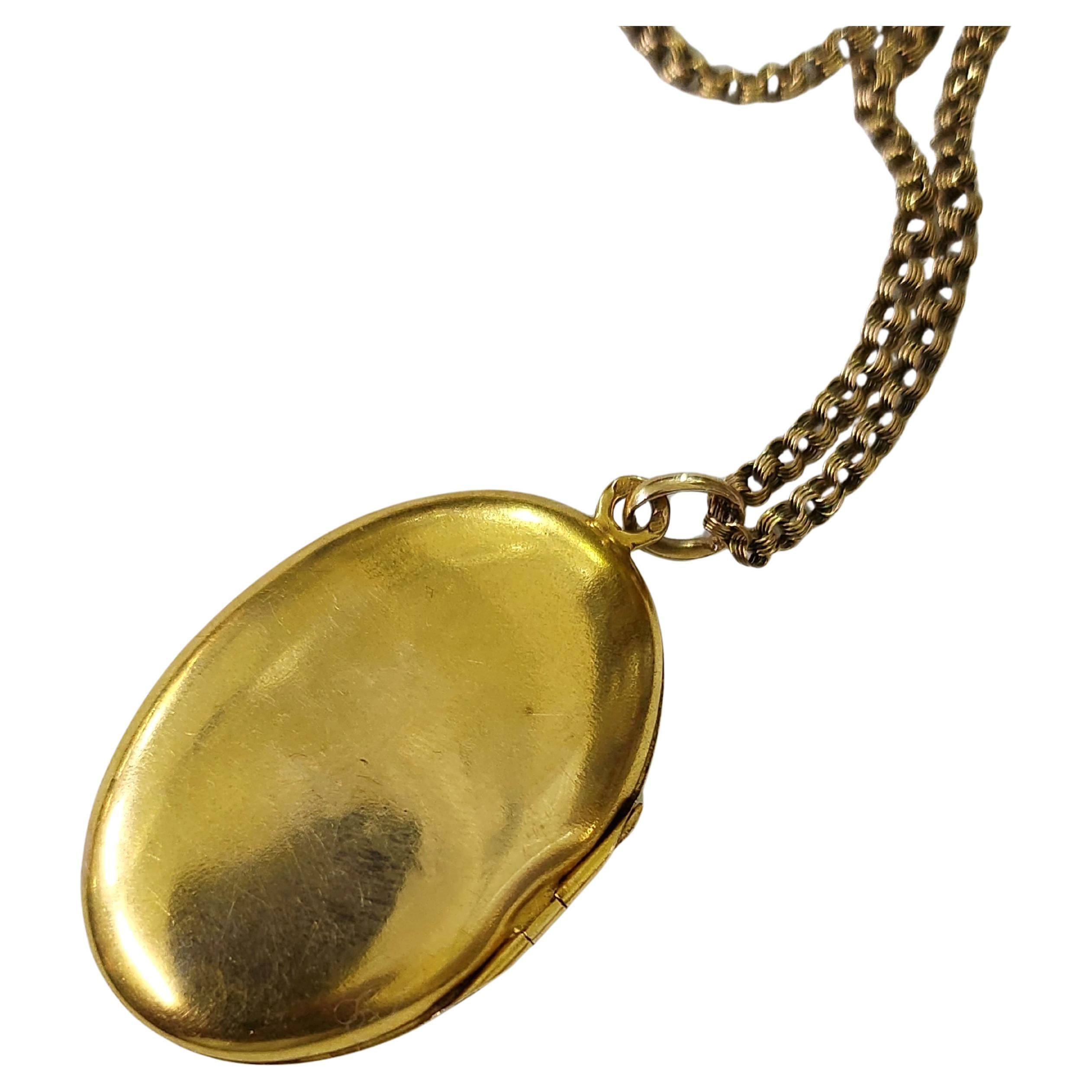Antiker Saphir Russisches Gold Medaillon Anhänger im Zustand „Gut“ im Angebot in Cairo, EG