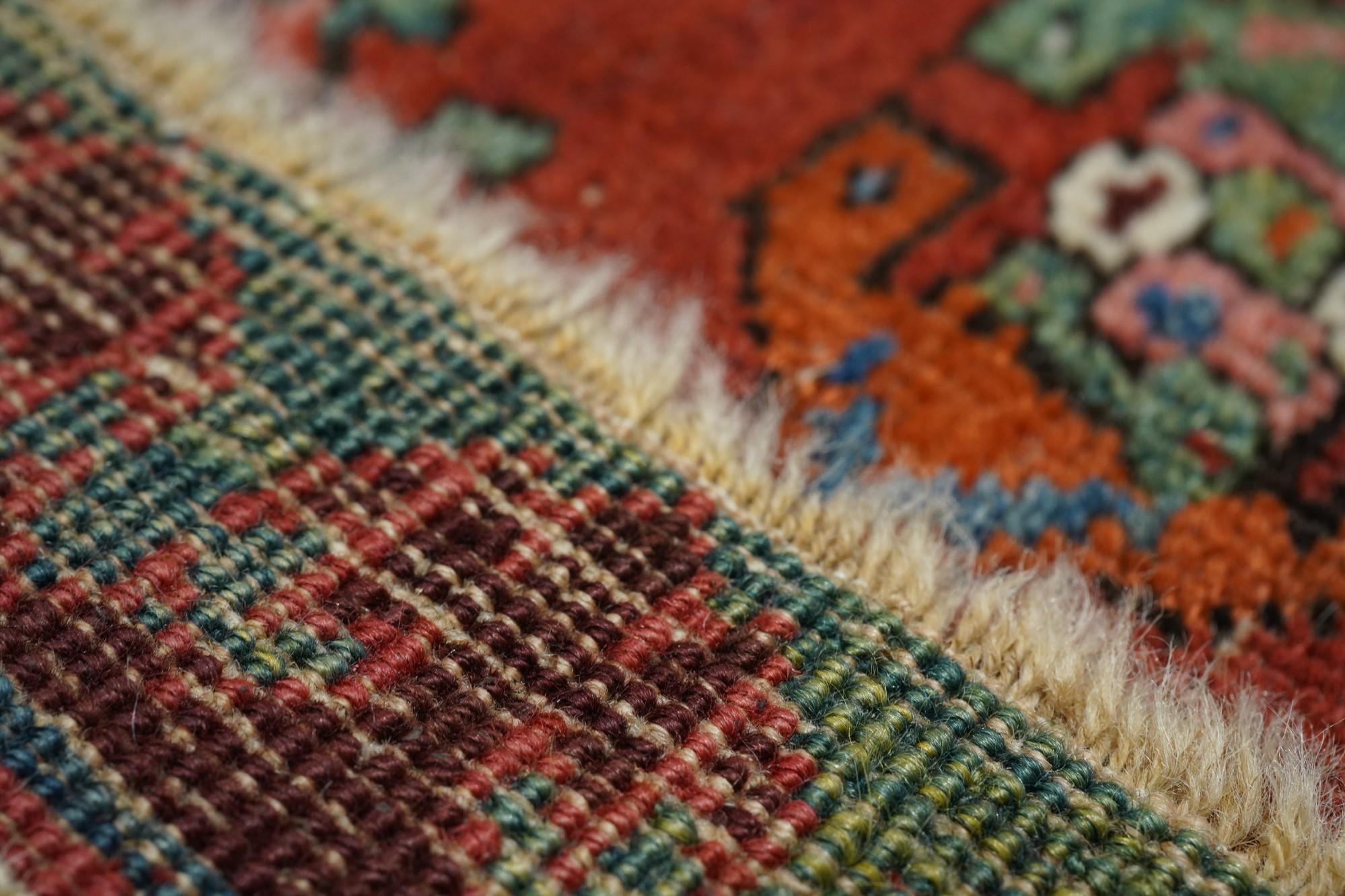 Tapis Sarab ancien de 3'8'' x 4'3'' cm en vente 4