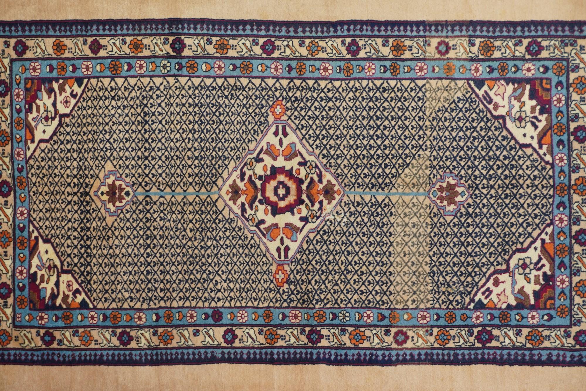 Antiker Sarab-Teppich (Wolle) im Angebot