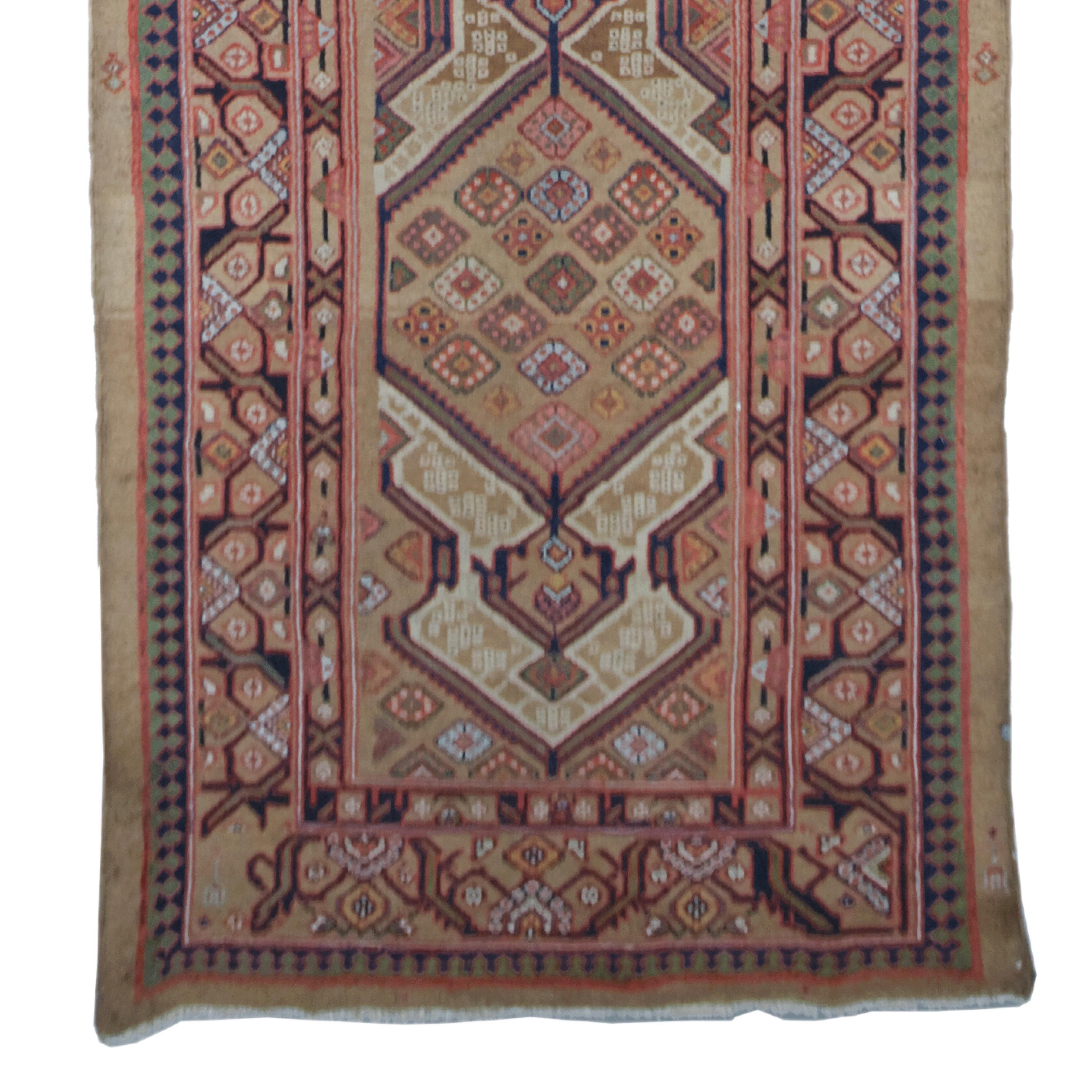 XIXe siècle Chemin de table Sarab antique - Chemin de table du 19ème siècle, tapis fait main, chemin de table en laine en vente
