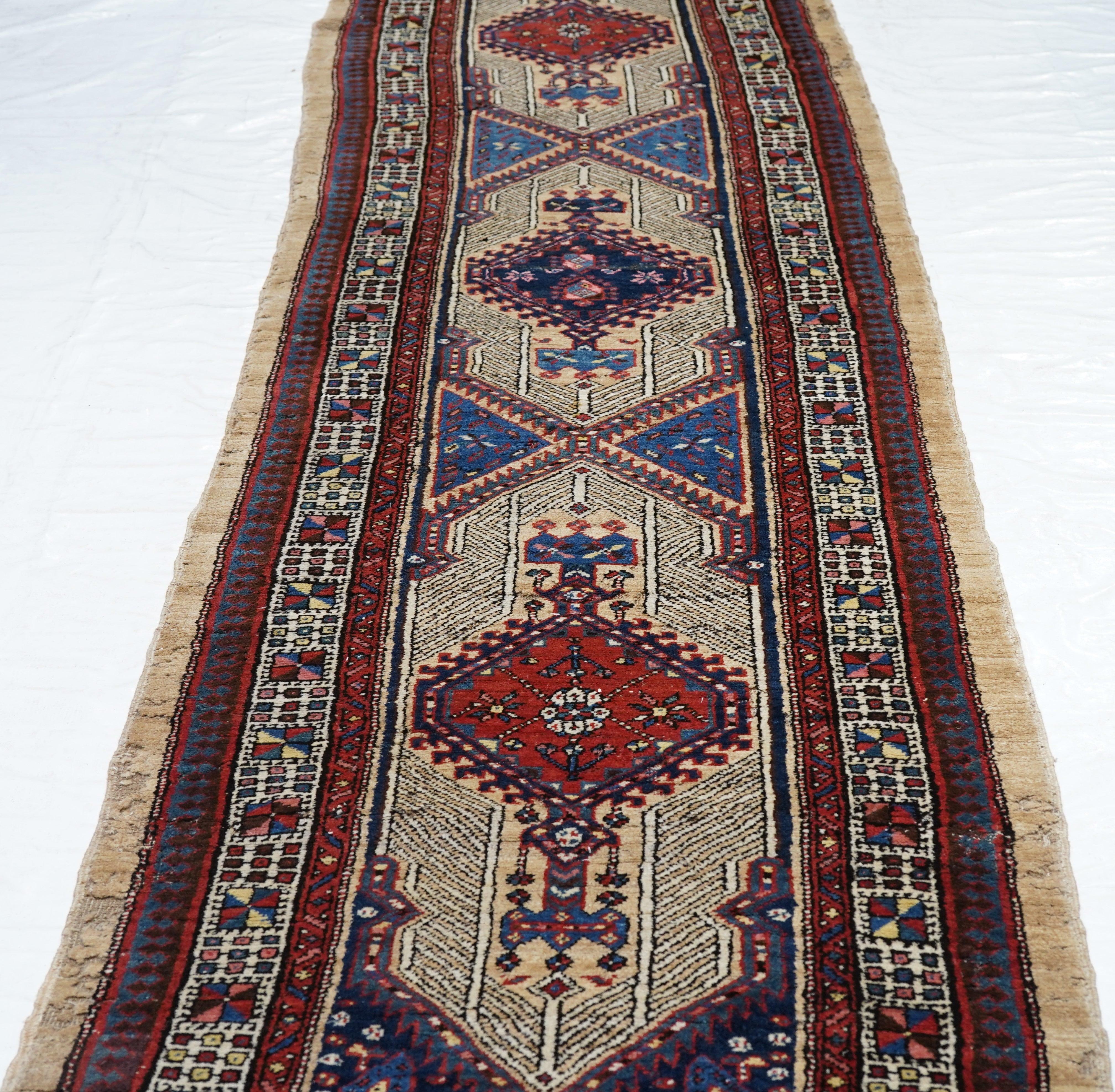Antiker Sarab-Läufer 2'11'' x 11'7'' (Persisch) im Angebot