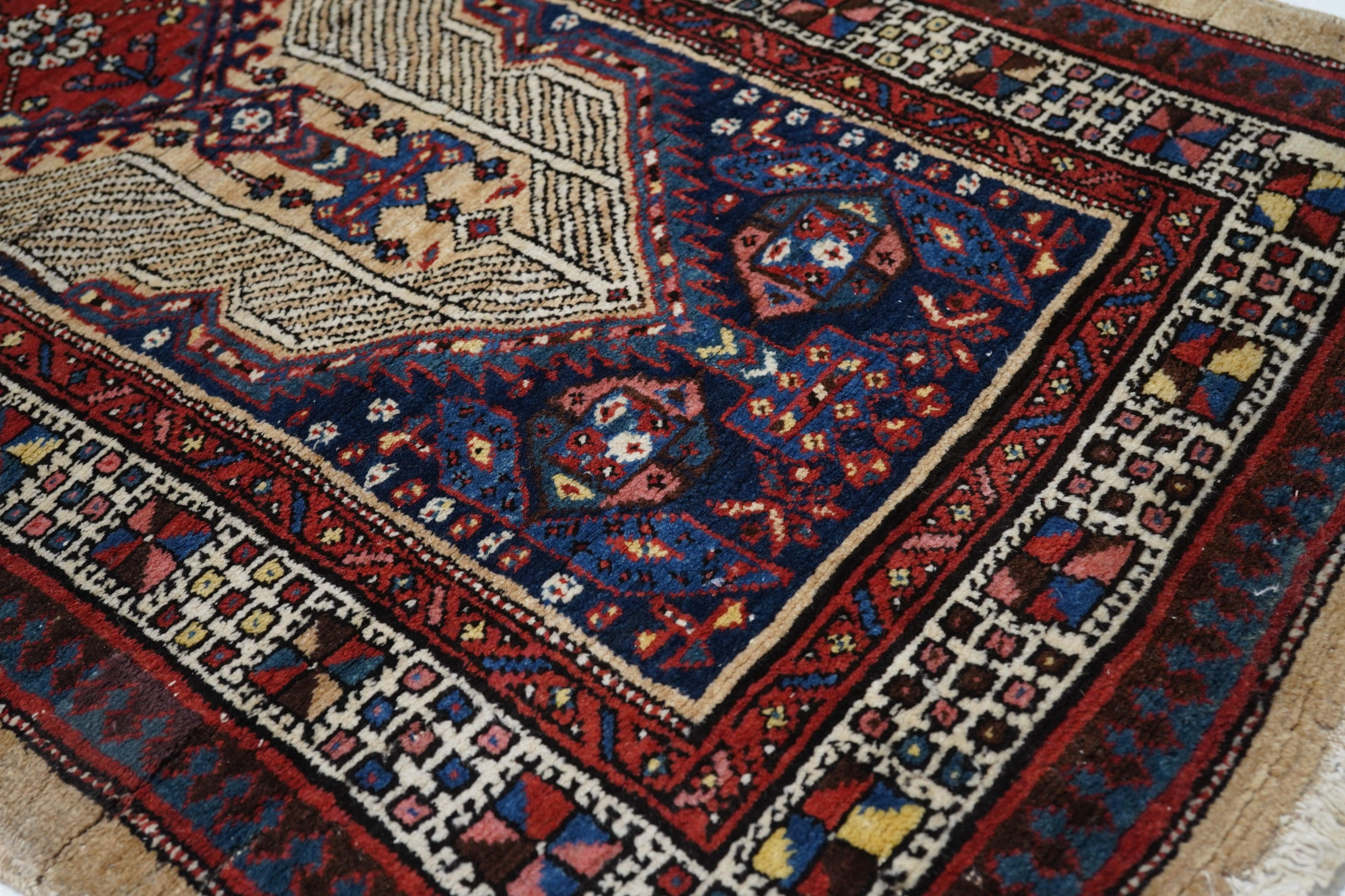 Antiker Sarab-Läufer 2'11'' x 11'7'' (20. Jahrhundert) im Angebot