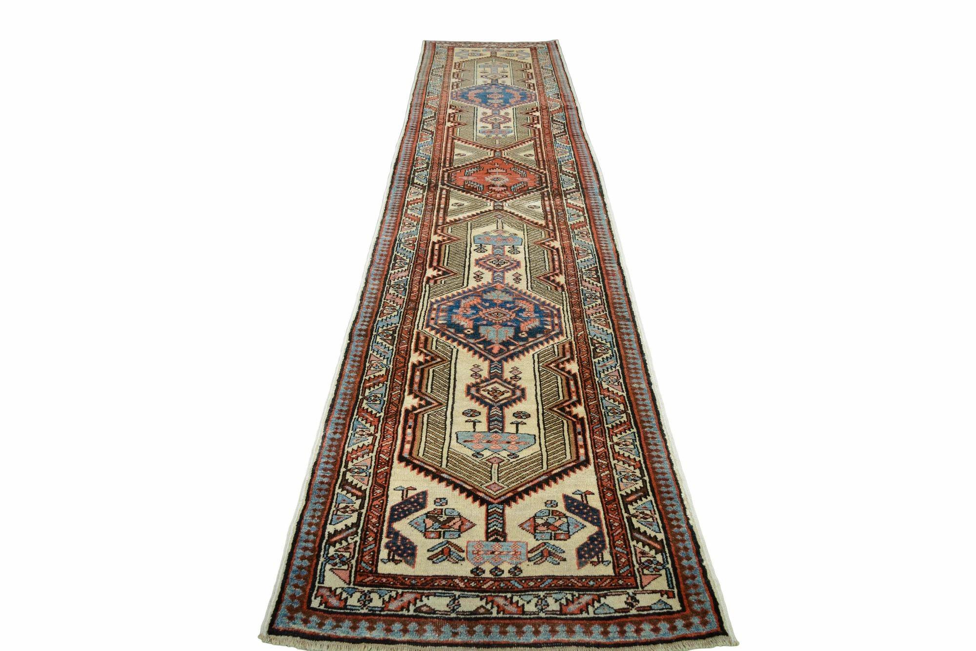 Antiker Sarab-Läufer, 4,29 m x 0,90 m, antik (Wolle) im Angebot