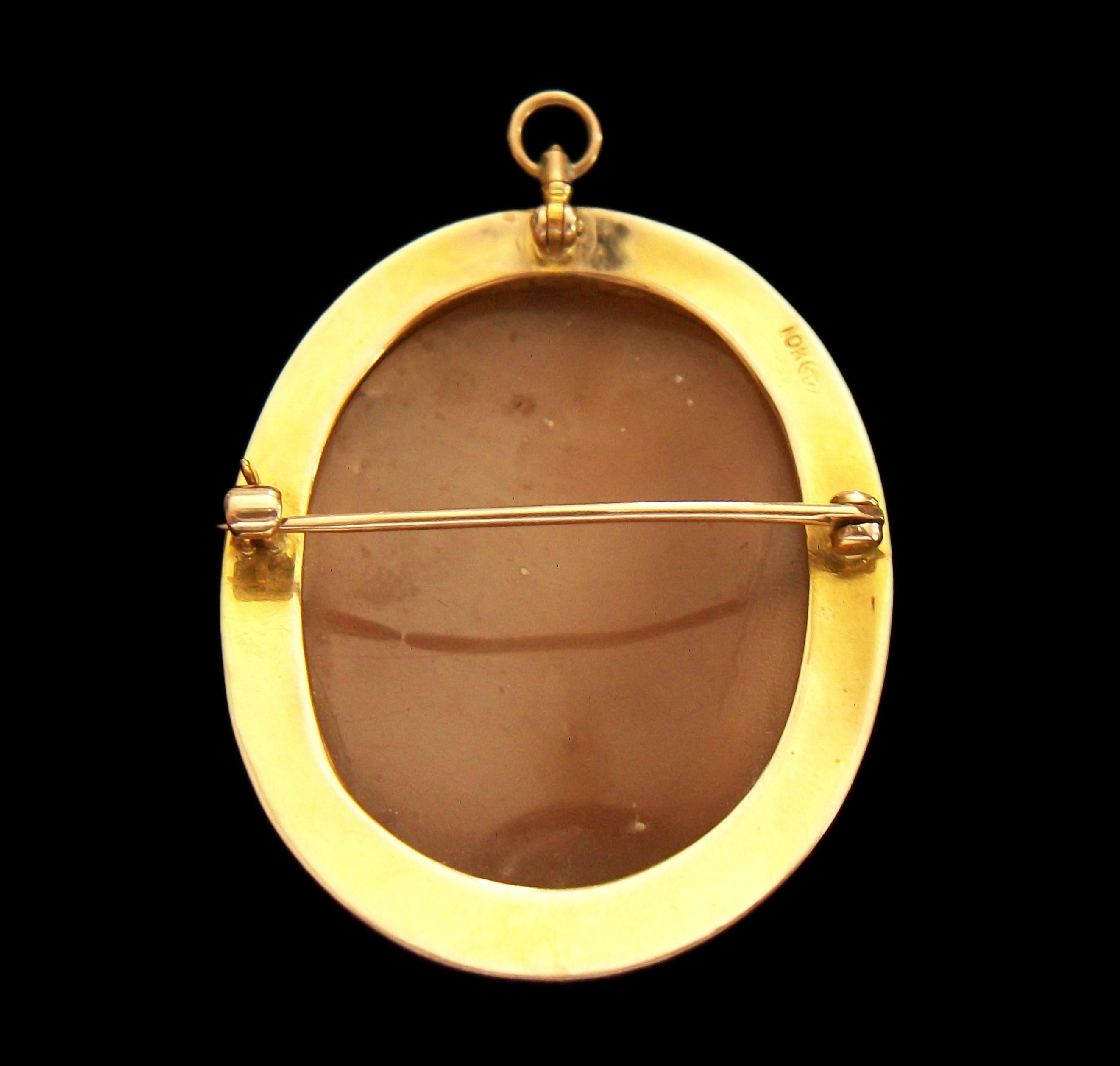 Antique Sardonyx Shell & Gold 'Erato' Cameo Brooch/Pendant - U.S.A., Circa 1900 For Sale 1