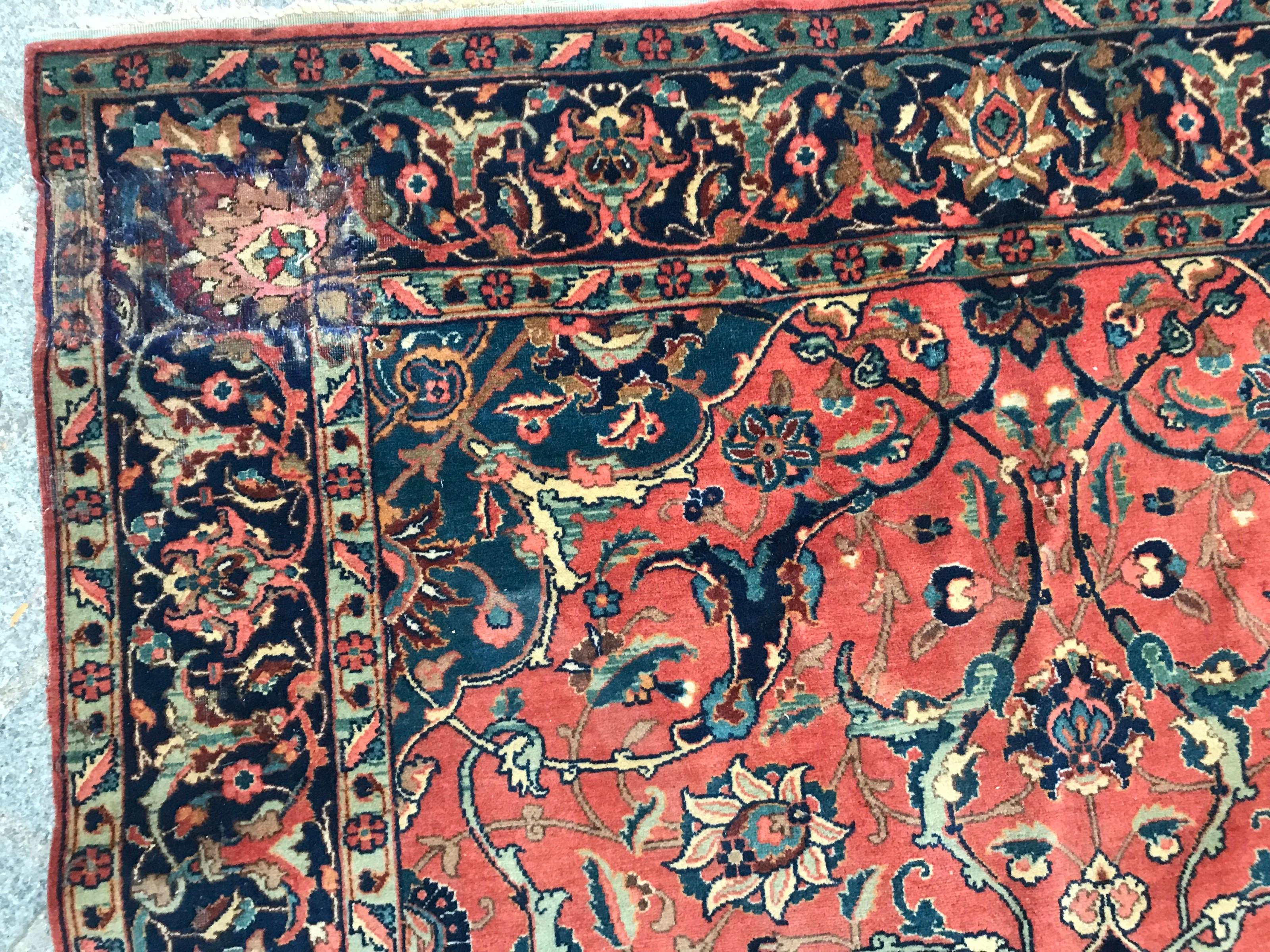 Central Asian Bobyrug’s Beautiful fine Antique Sarogh Rug For Sale
