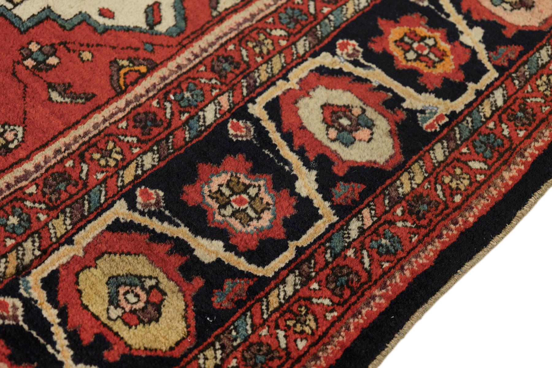 Antiker Sarough Farahan Teppich, handgeknüpft, 6.6x4.2 ft - Rot, Elfenbein & Marine (19. Jahrhundert) im Angebot