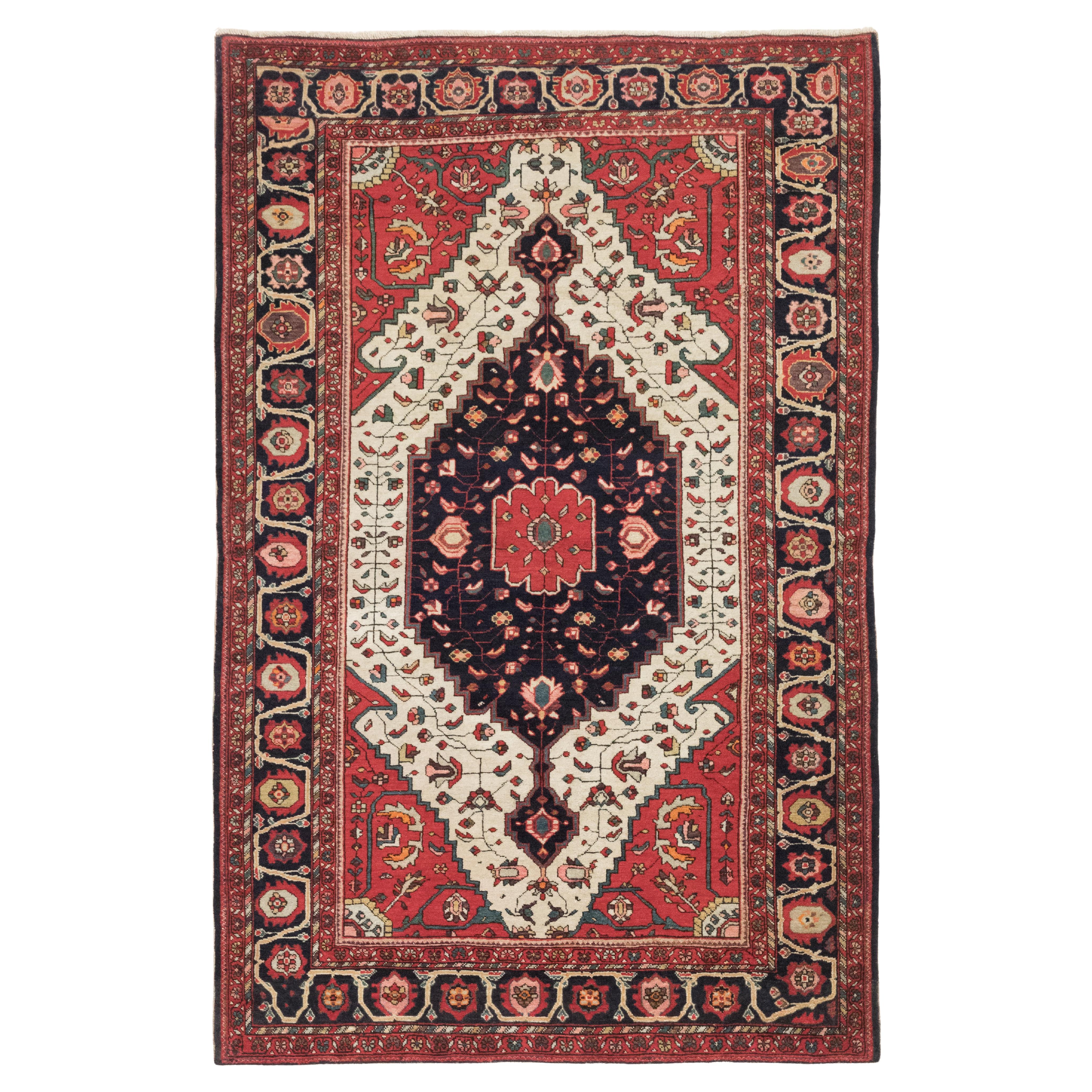 Antiker Sarough Farahan Teppich, handgeknüpft, 6.6x4.2 ft - Rot, Elfenbein & Marine im Angebot