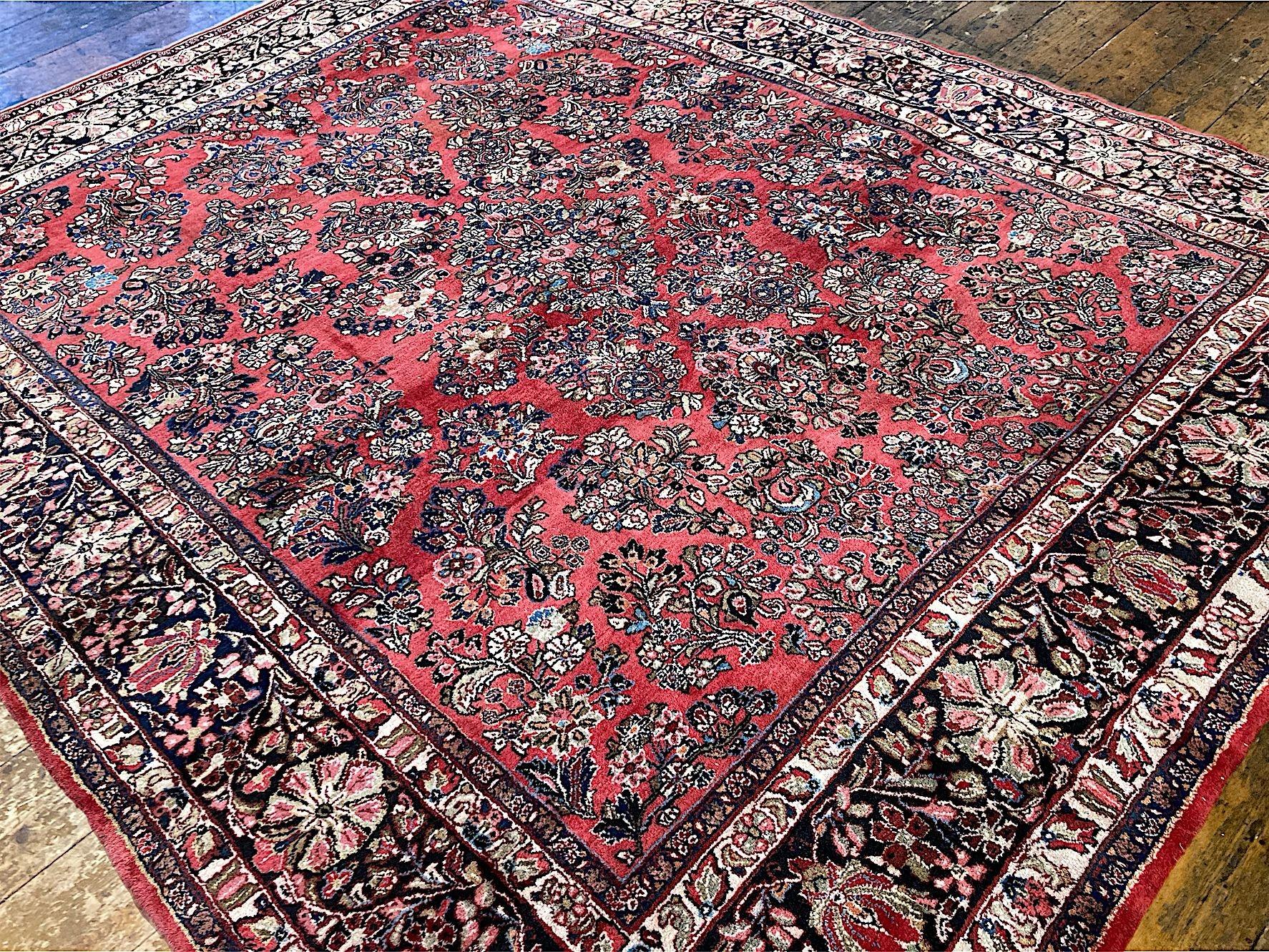 Antique Sarouk Carpet 3.07m x 2.45m For Sale 1