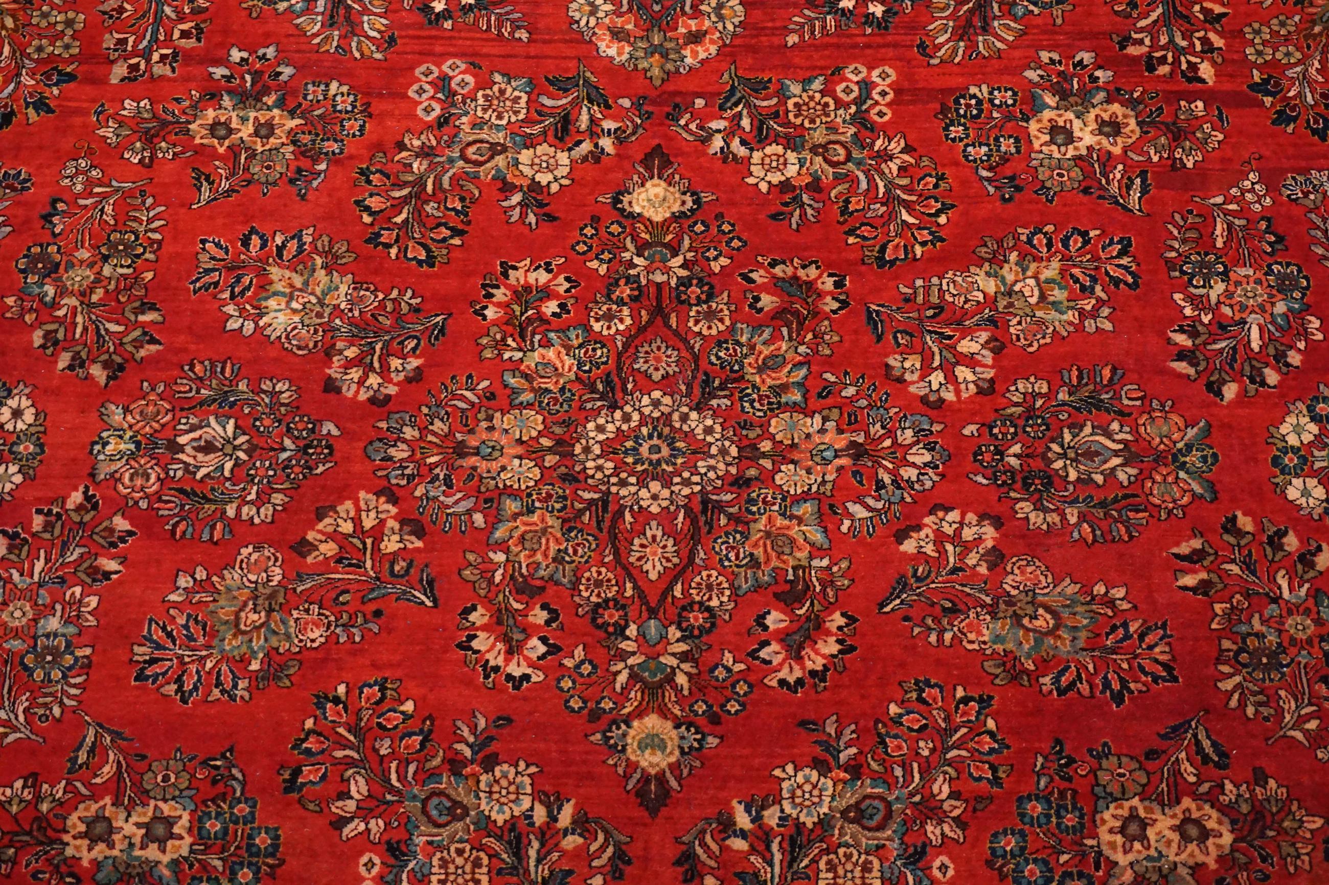 Sarouk Farahan Antique Sarouk, circa 1920 For Sale