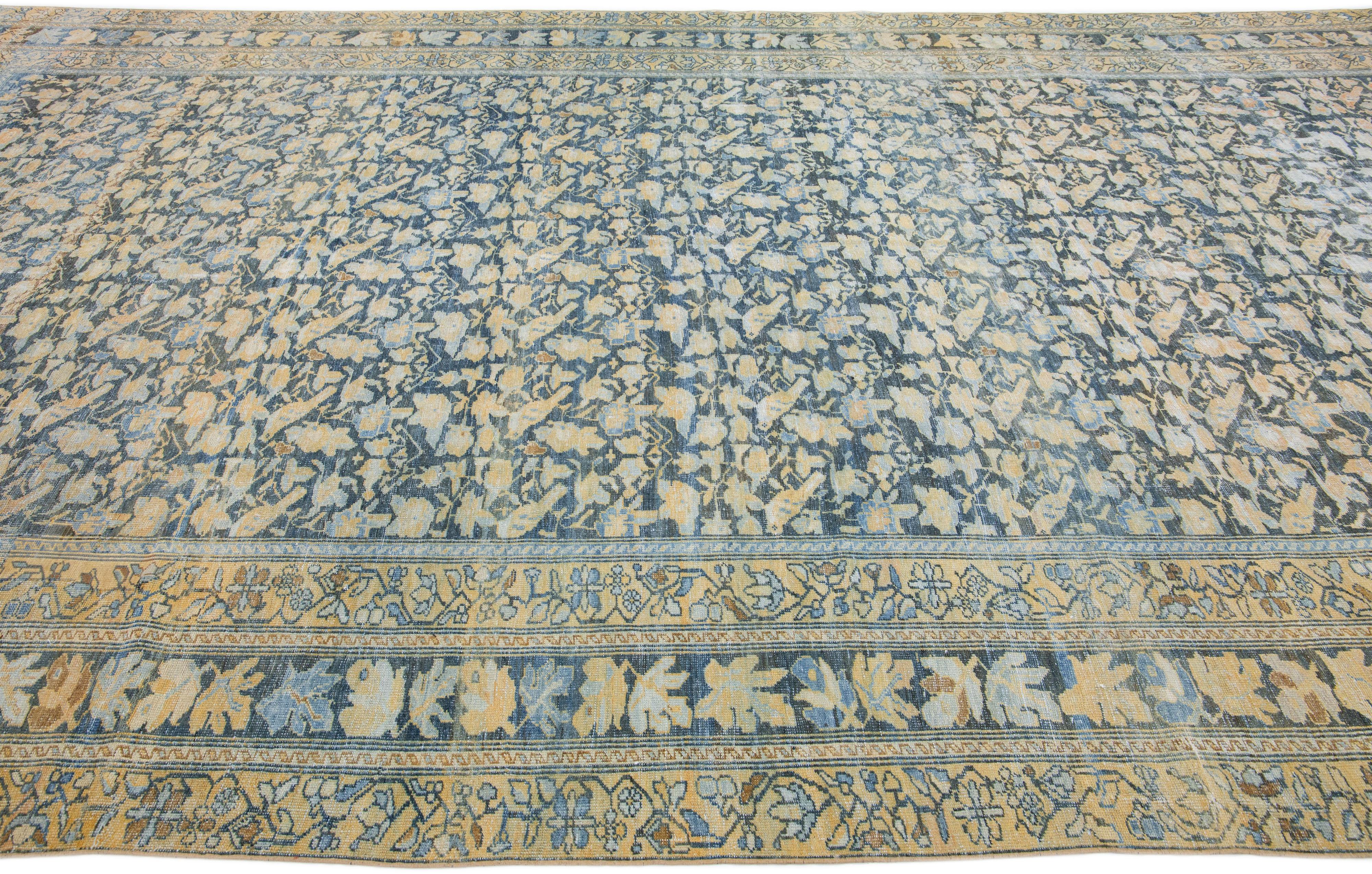 Antique Sarouk Farahan Persian Blue Handmade Floral Motif  Wool Rug For Sale 1
