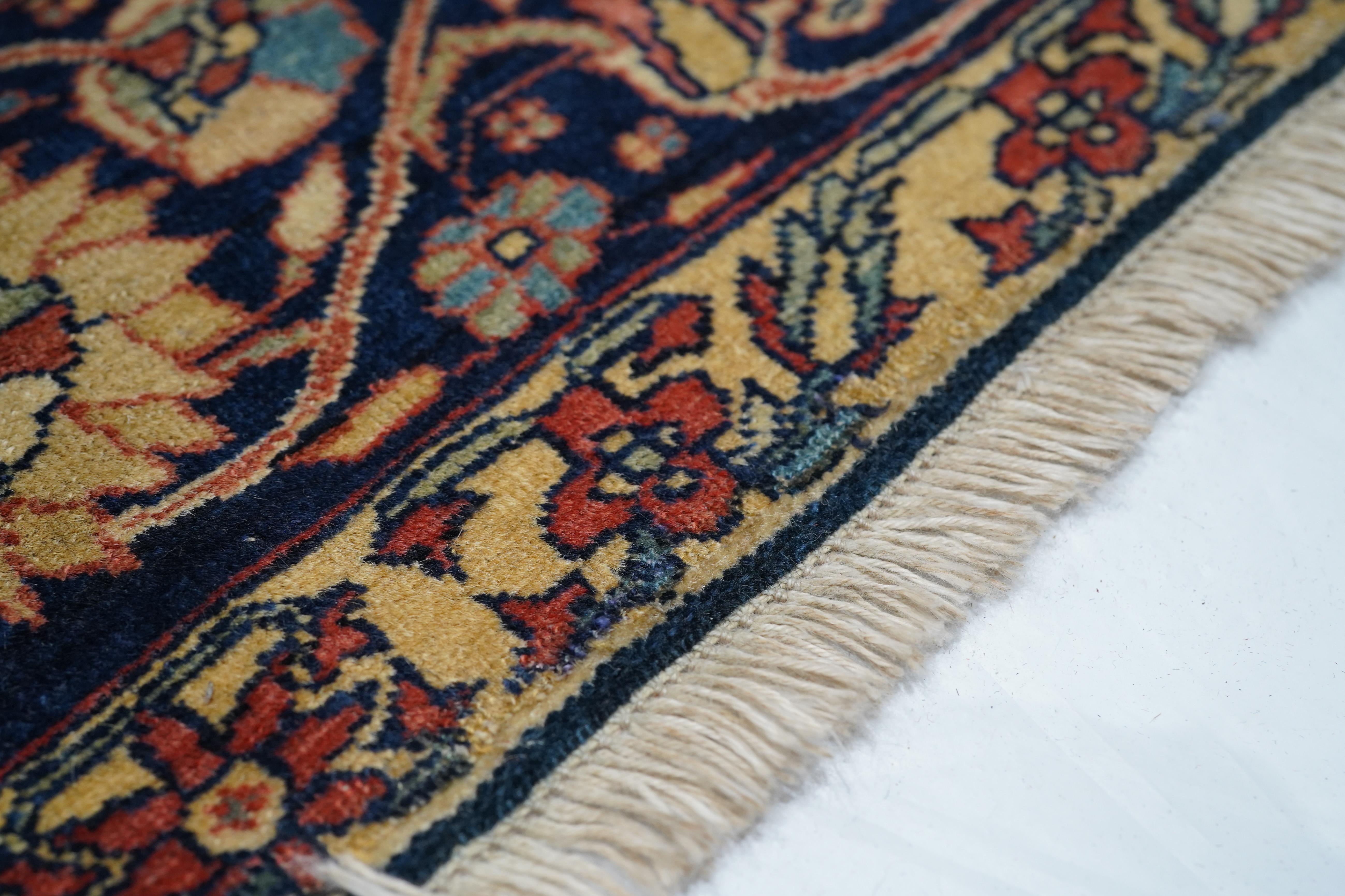 Wool Antique Sarouk Farahan Rug 4'7'' x 6'8'' For Sale