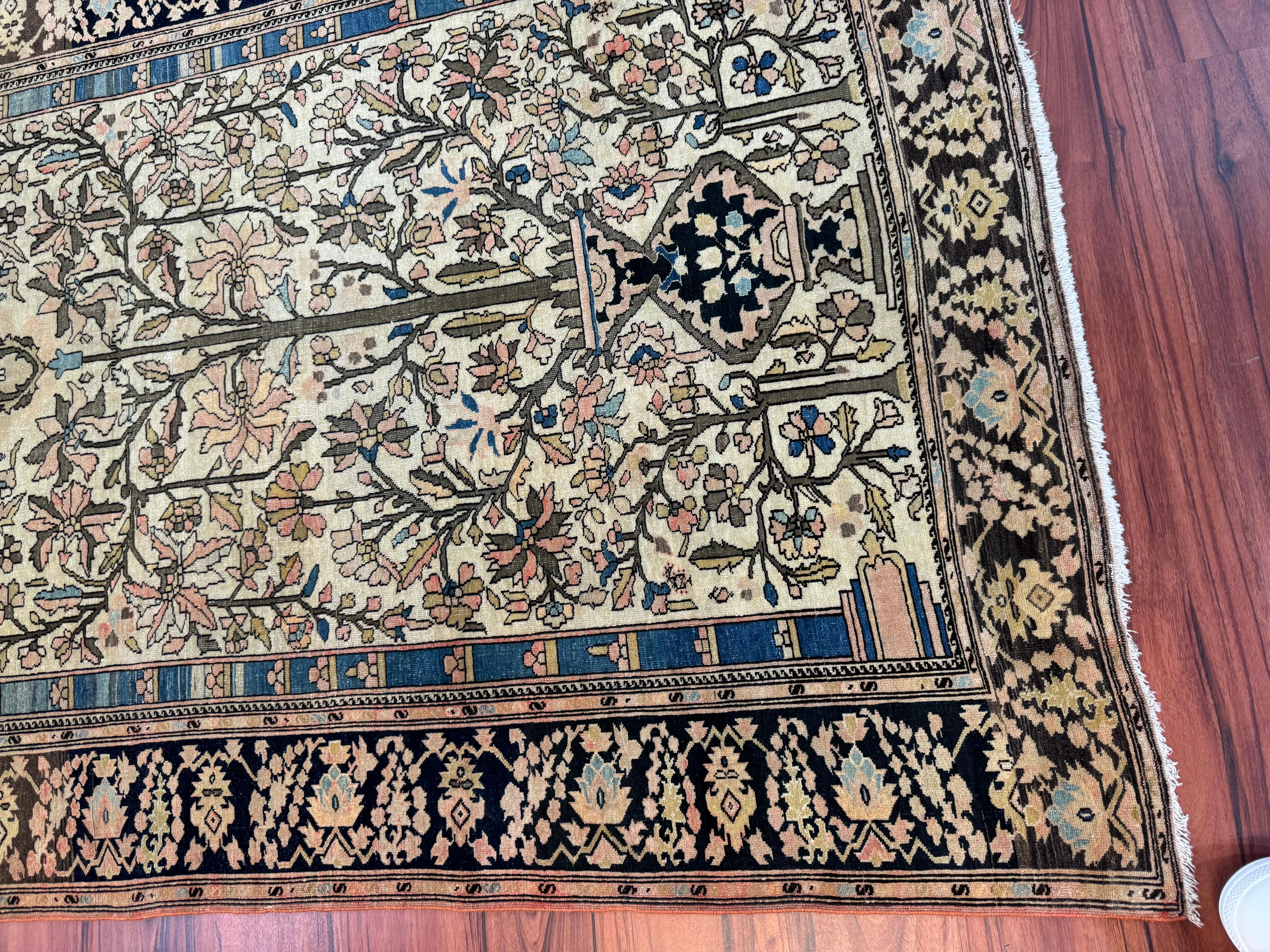Alfombra antigua Sarouk Farahan en venta 4