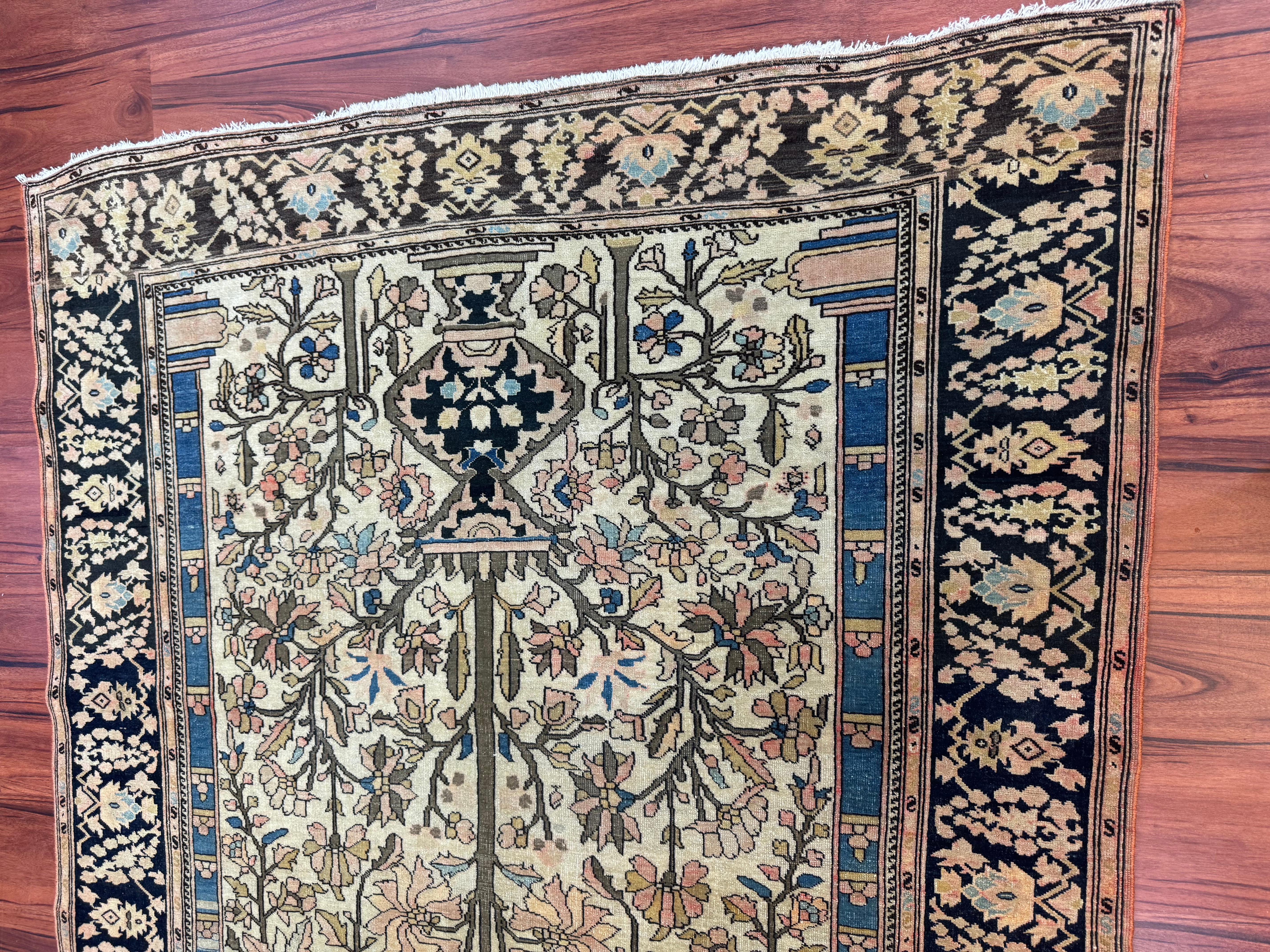 Alfombra antigua Sarouk Farahan en venta 11