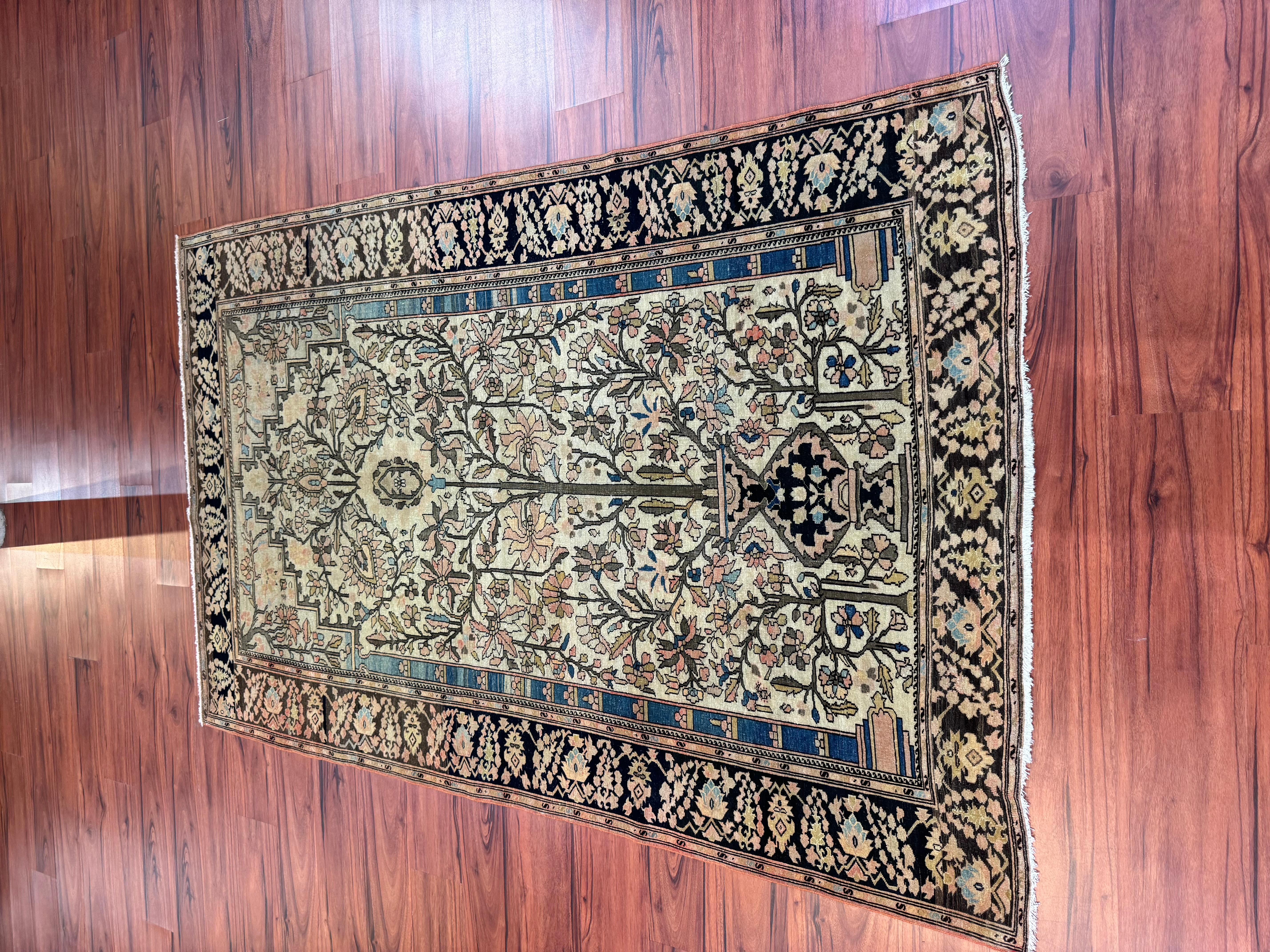 Antique Sarouk Farahan Rug  For Sale 14