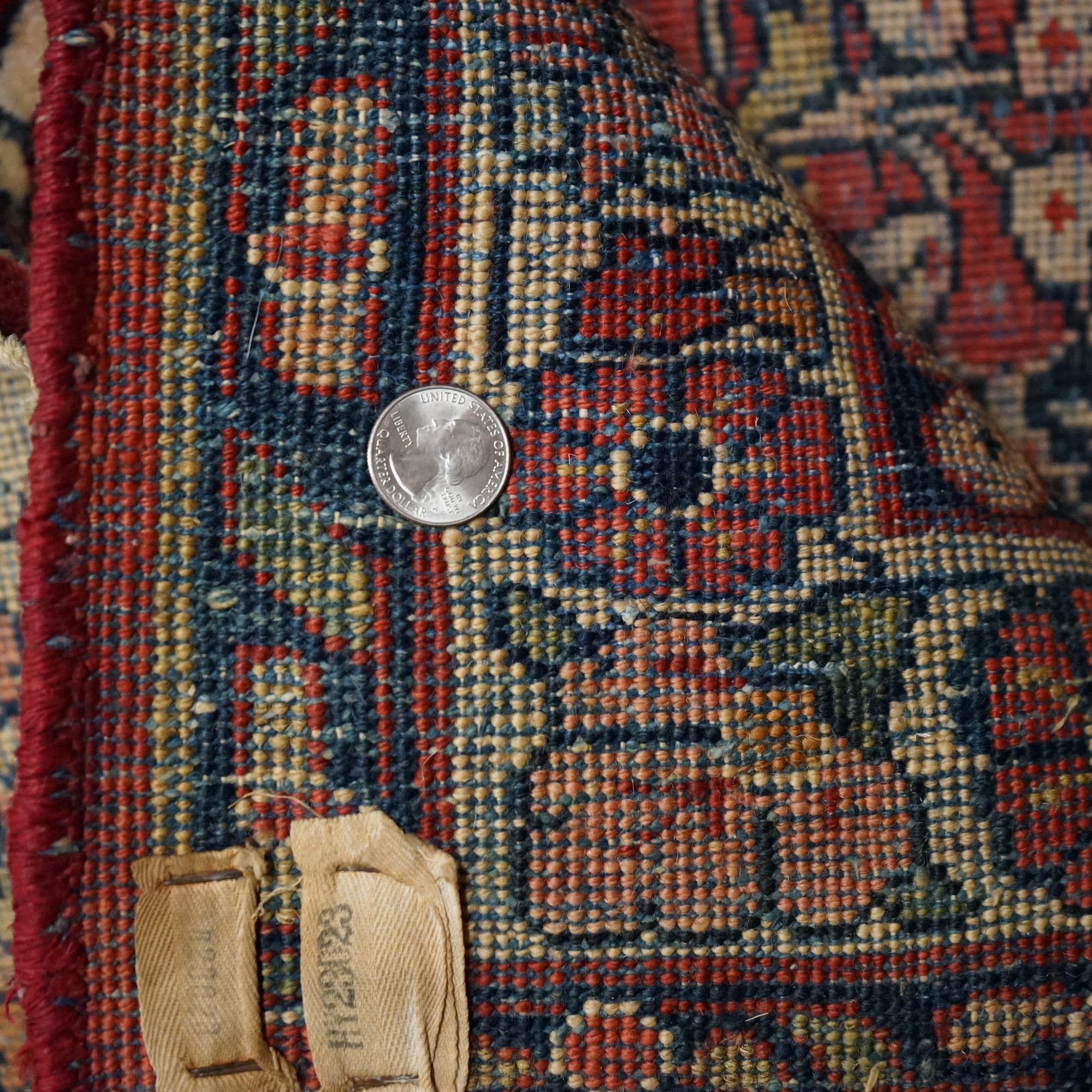 Antique Sarouk Oriental Wool Carpet  9’ X 12’ C1930 For Sale 14