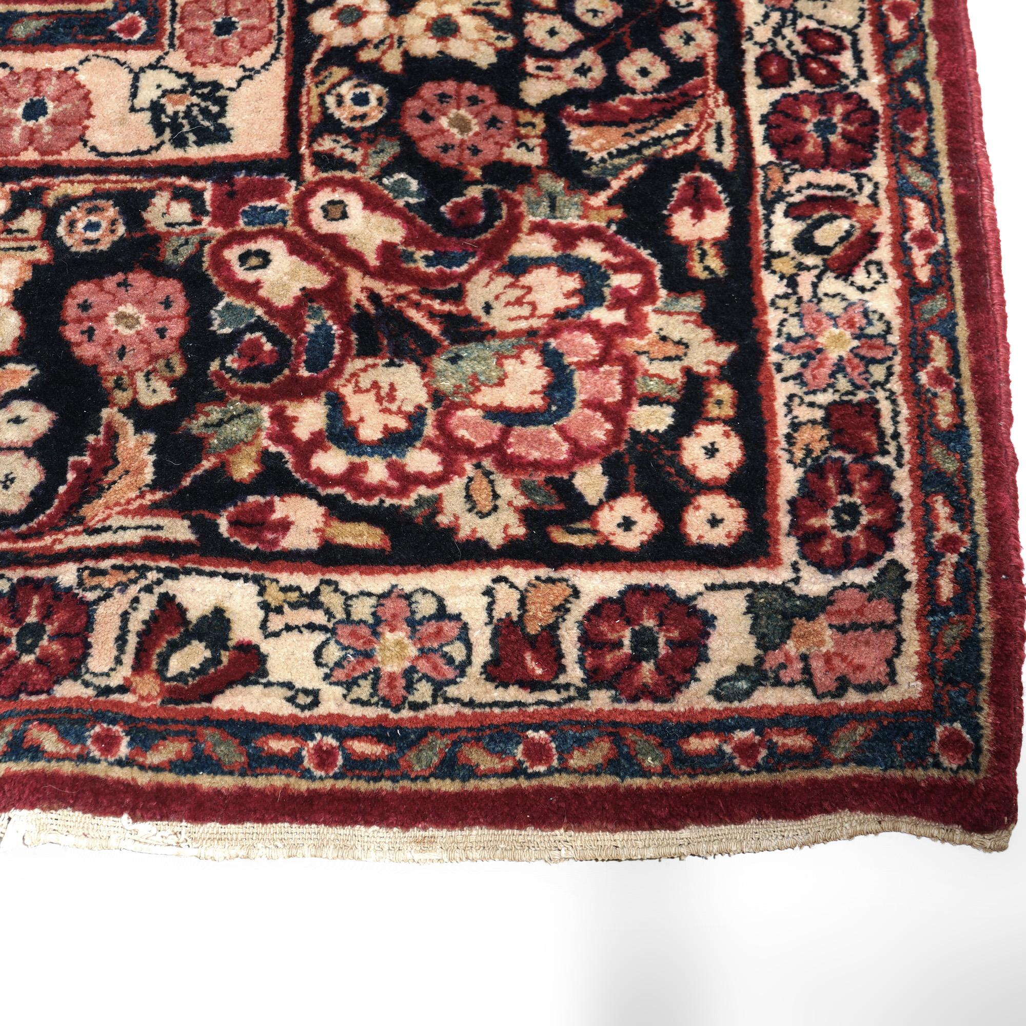 Antique Sarouk Oriental Wool Carpet  9’ X 12’ C1930 For Sale 1