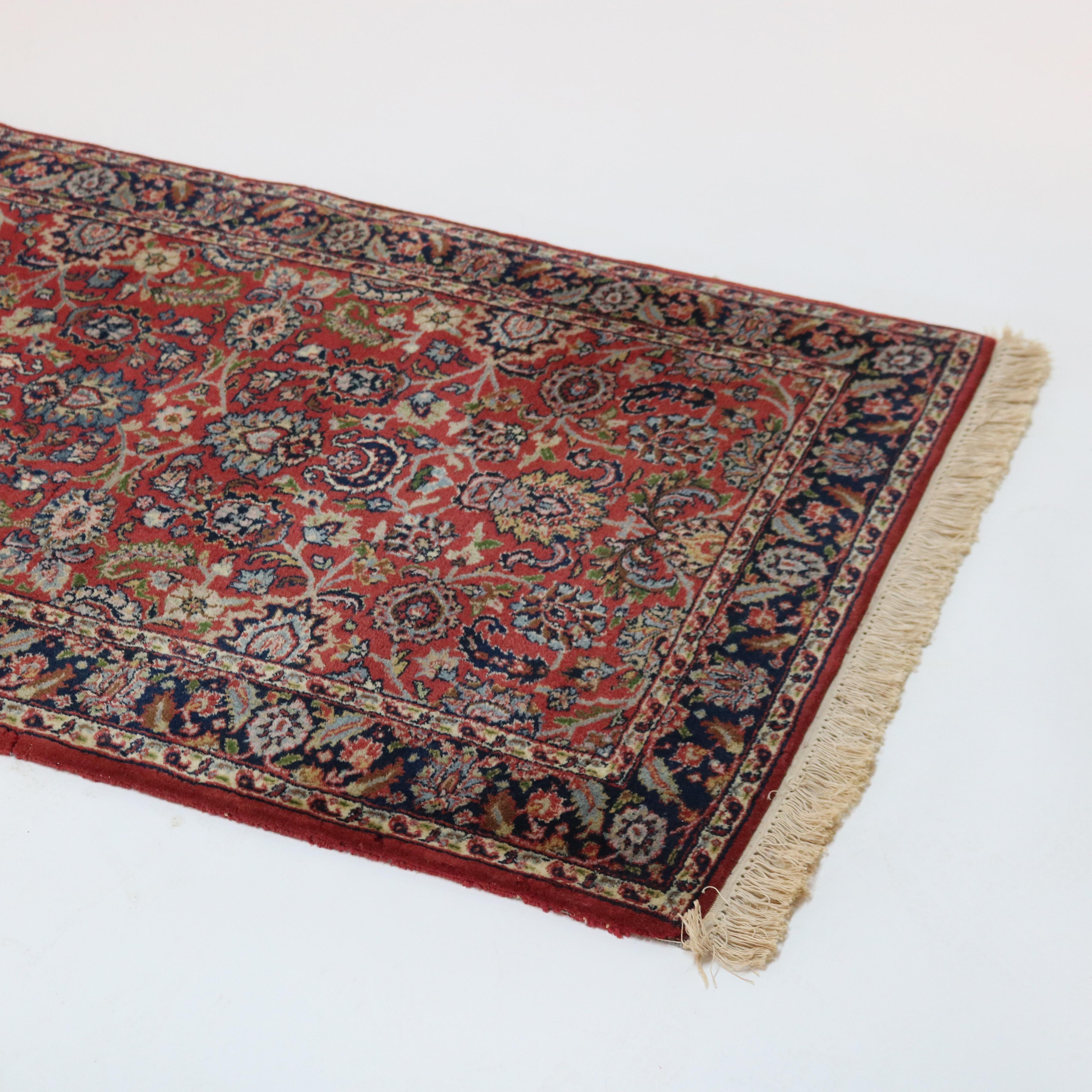 Antique Sarouk Oriental Wool Rug Circa 1930 In Good Condition For Sale In Big Flats, NY