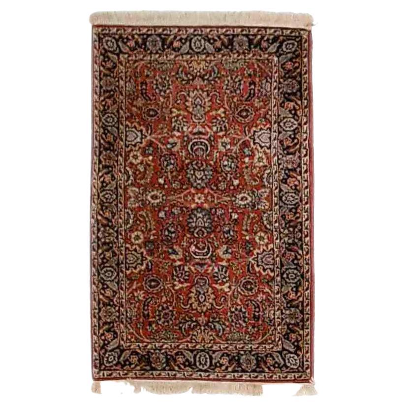 Ancien tapis de laine oriental Sarouk en laine circa 1930