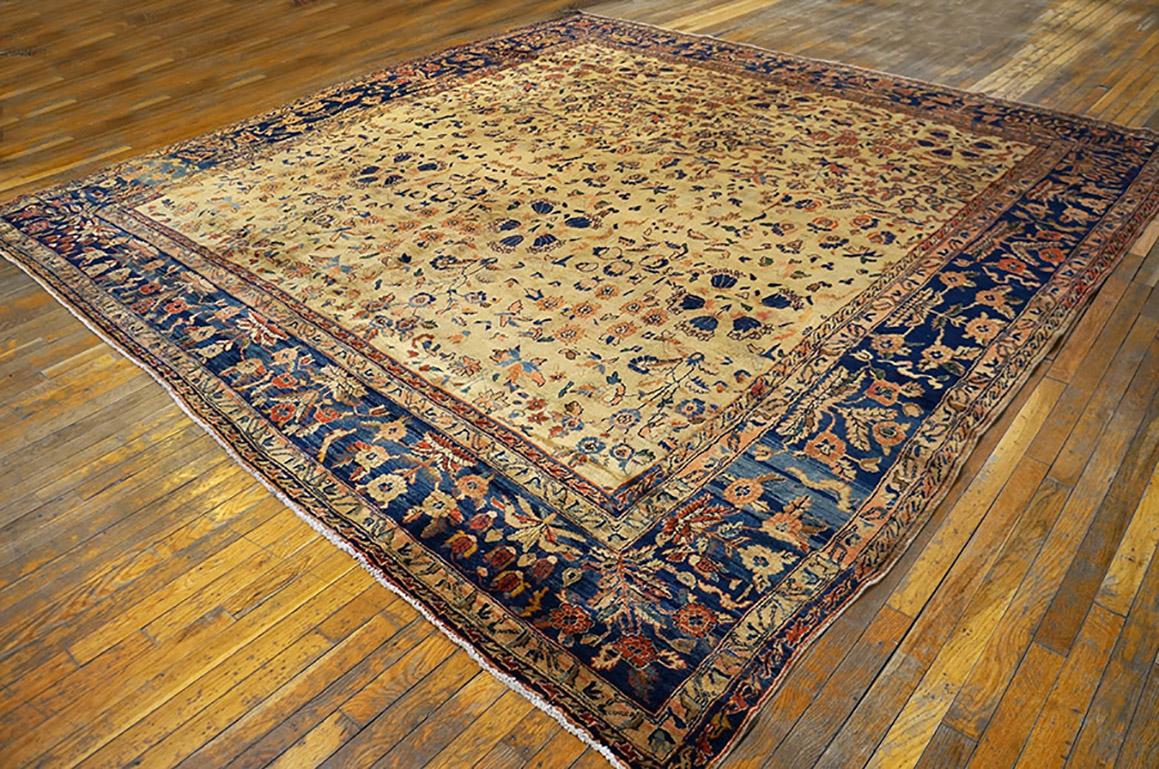 Antique Sarouk Persian Rug In Good Condition For Sale In New York, NY