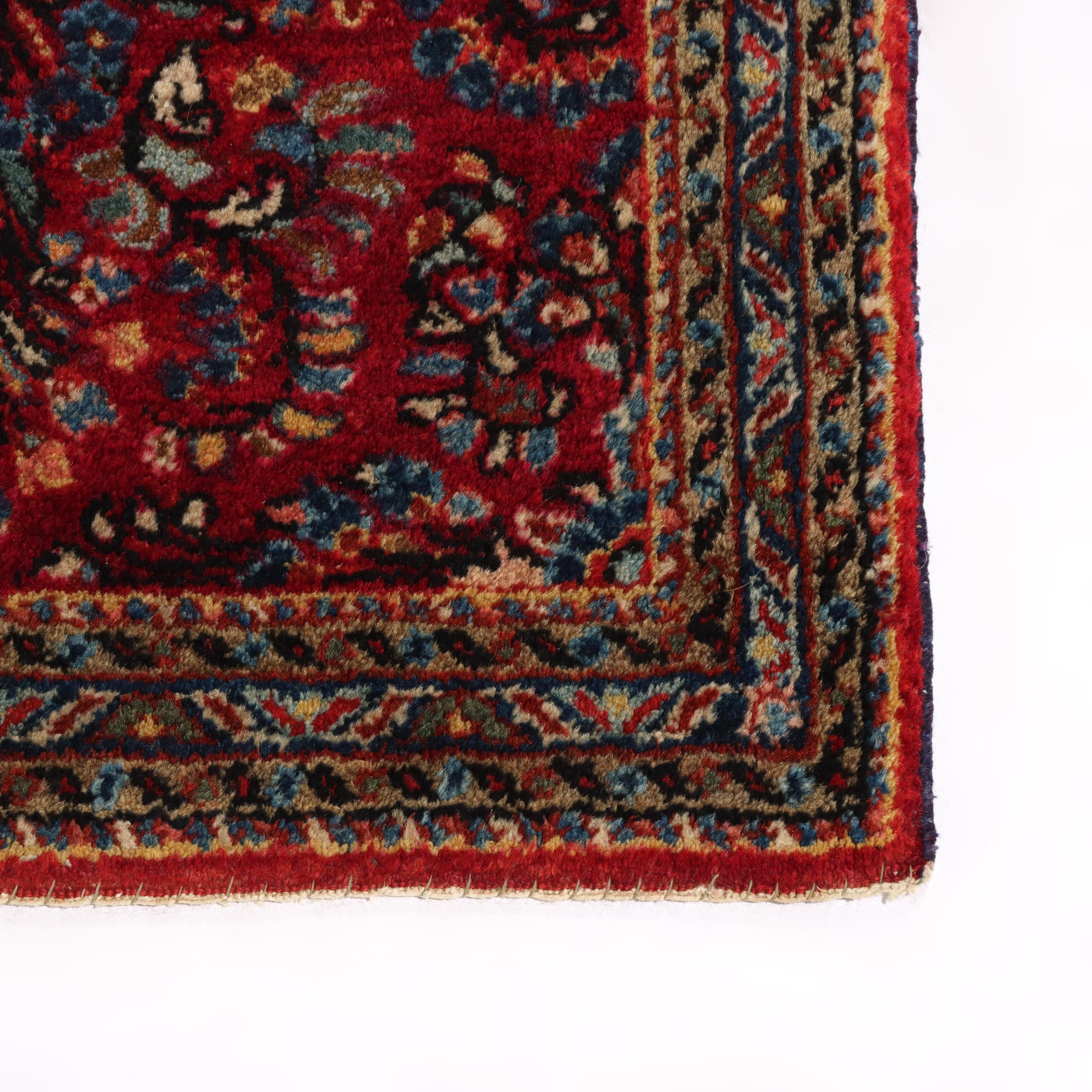 Antike Sarouk Persische Wolle werfen Teppich C1930 im Zustand „Gut“ im Angebot in Big Flats, NY