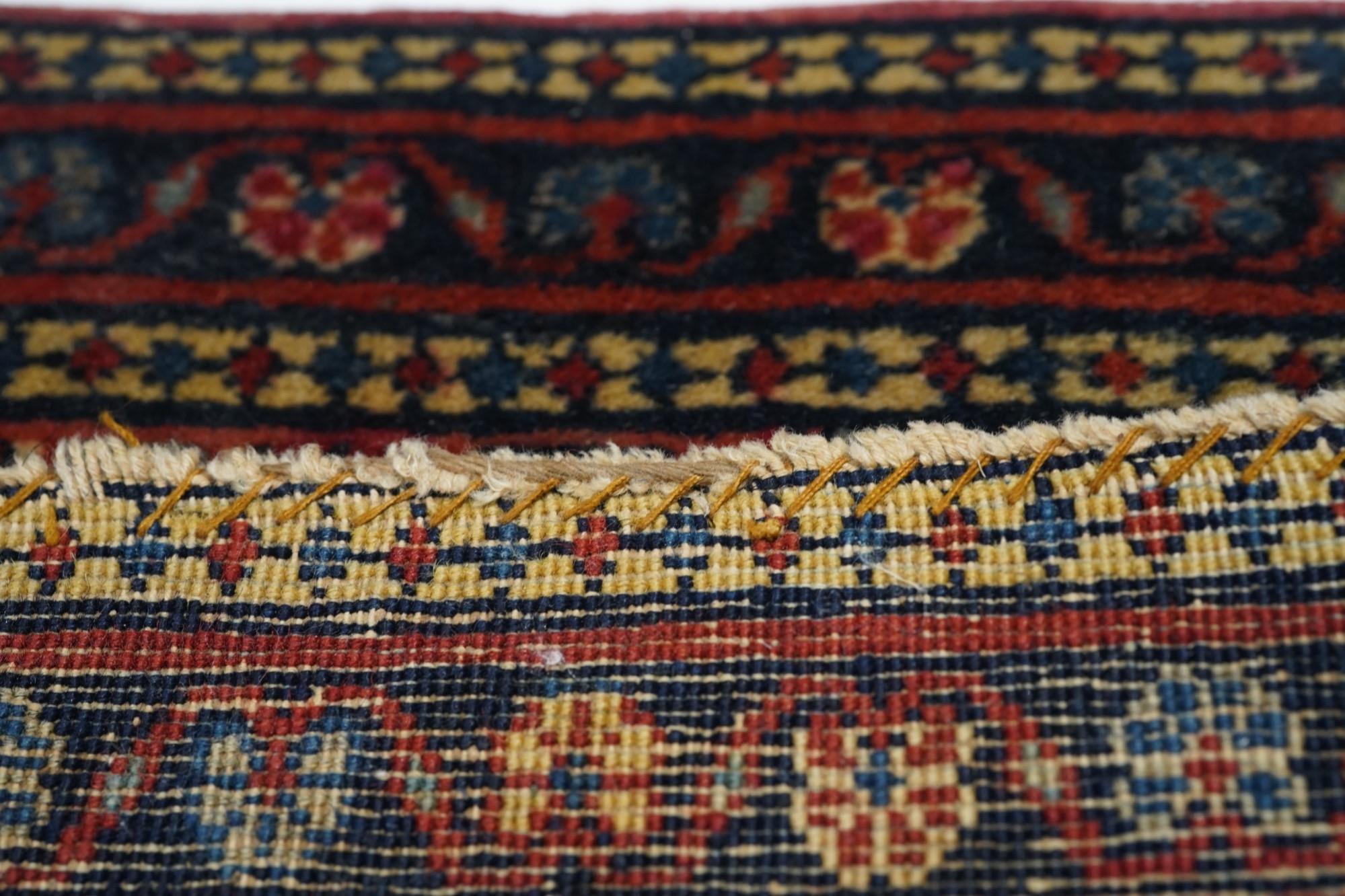 Antique Sarouk Rug  For Sale 7