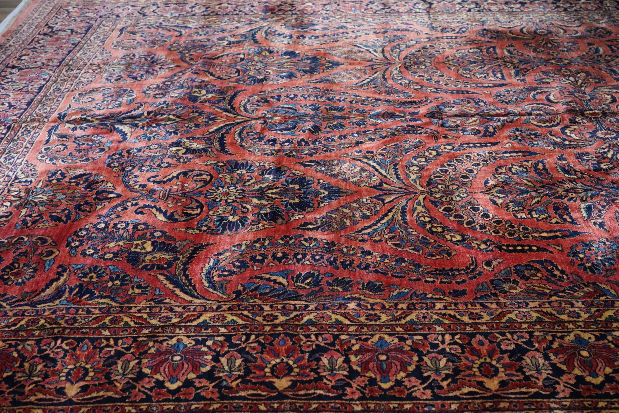 Laine Tapis Sarouk ancien 12'2'' x 18'4'' en vente