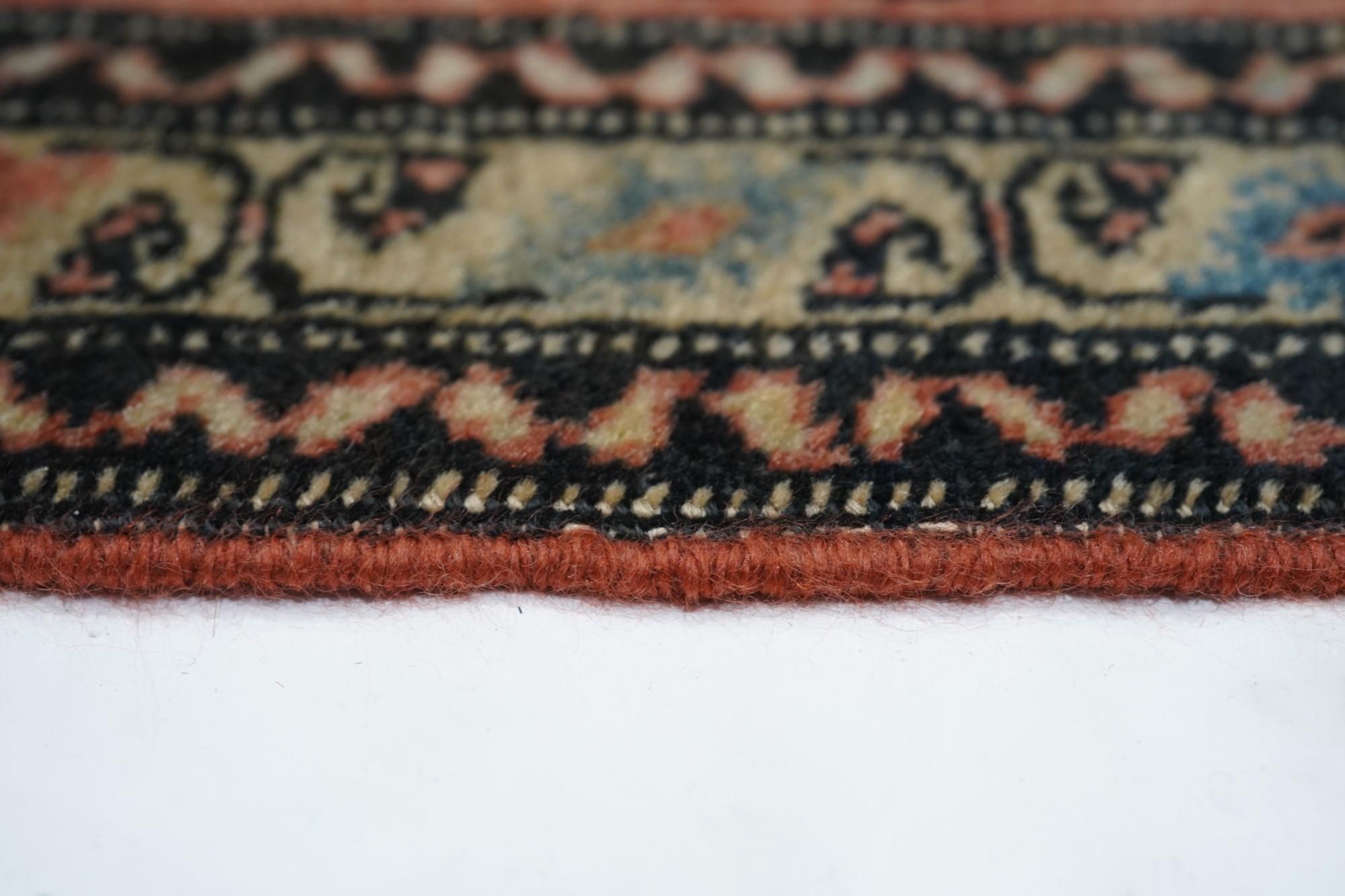 Antiker Sarouk-Teppich 1'8'' x 2'3'' (Spätes 19. Jahrhundert) im Angebot