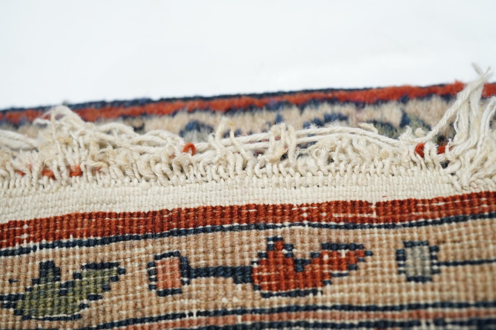 Antiker Sarouk-Teppich 1'8'' x 2'6'' im Angebot 6