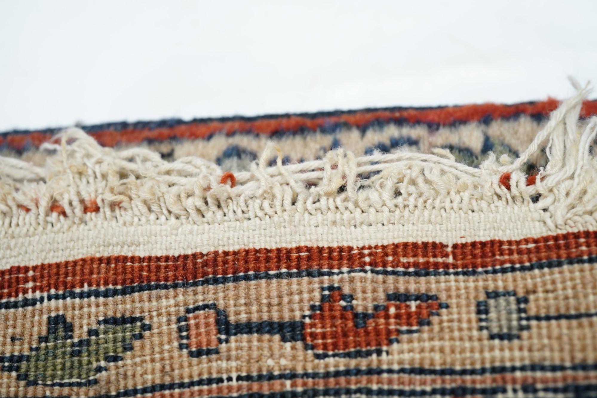 Antique Sarouk Rug For Sale 6