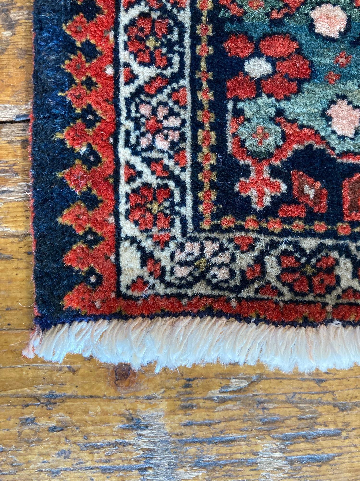 Antique Sarouk Rug For Sale 11