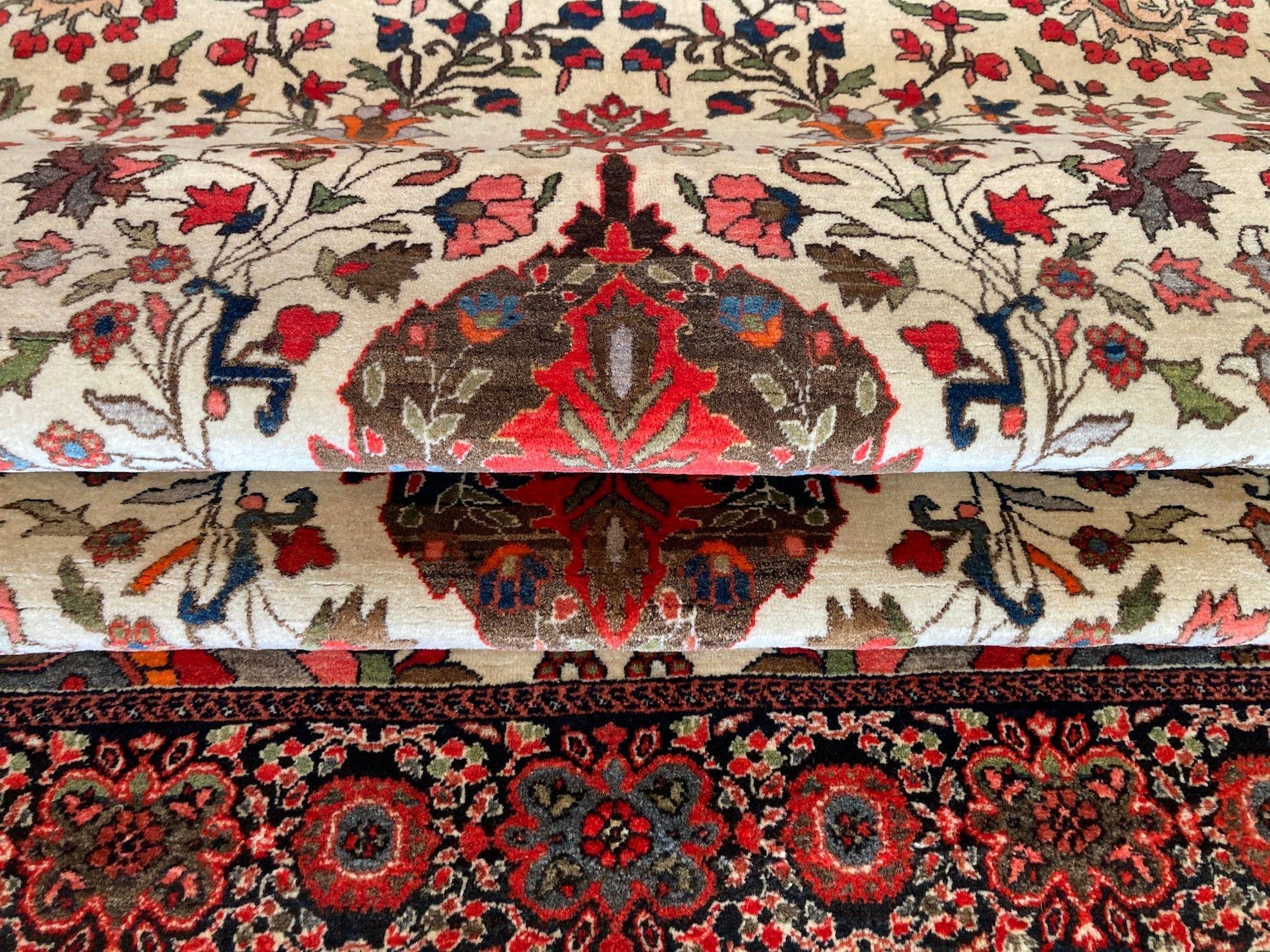 Antique Sarouk Rug 1.98m X 1.27m in vendita 10