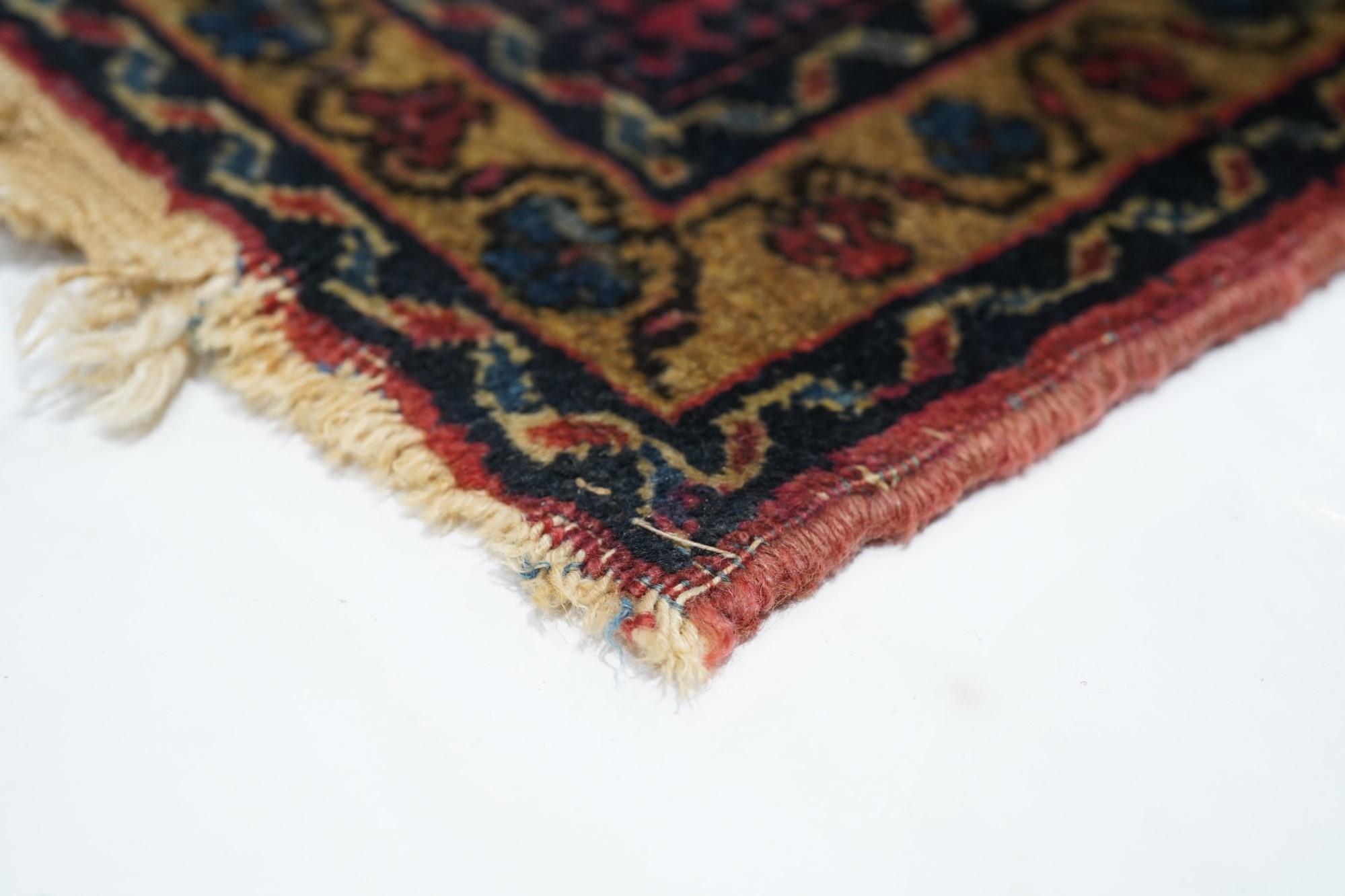 Persian Antique Sarouk Rug For Sale