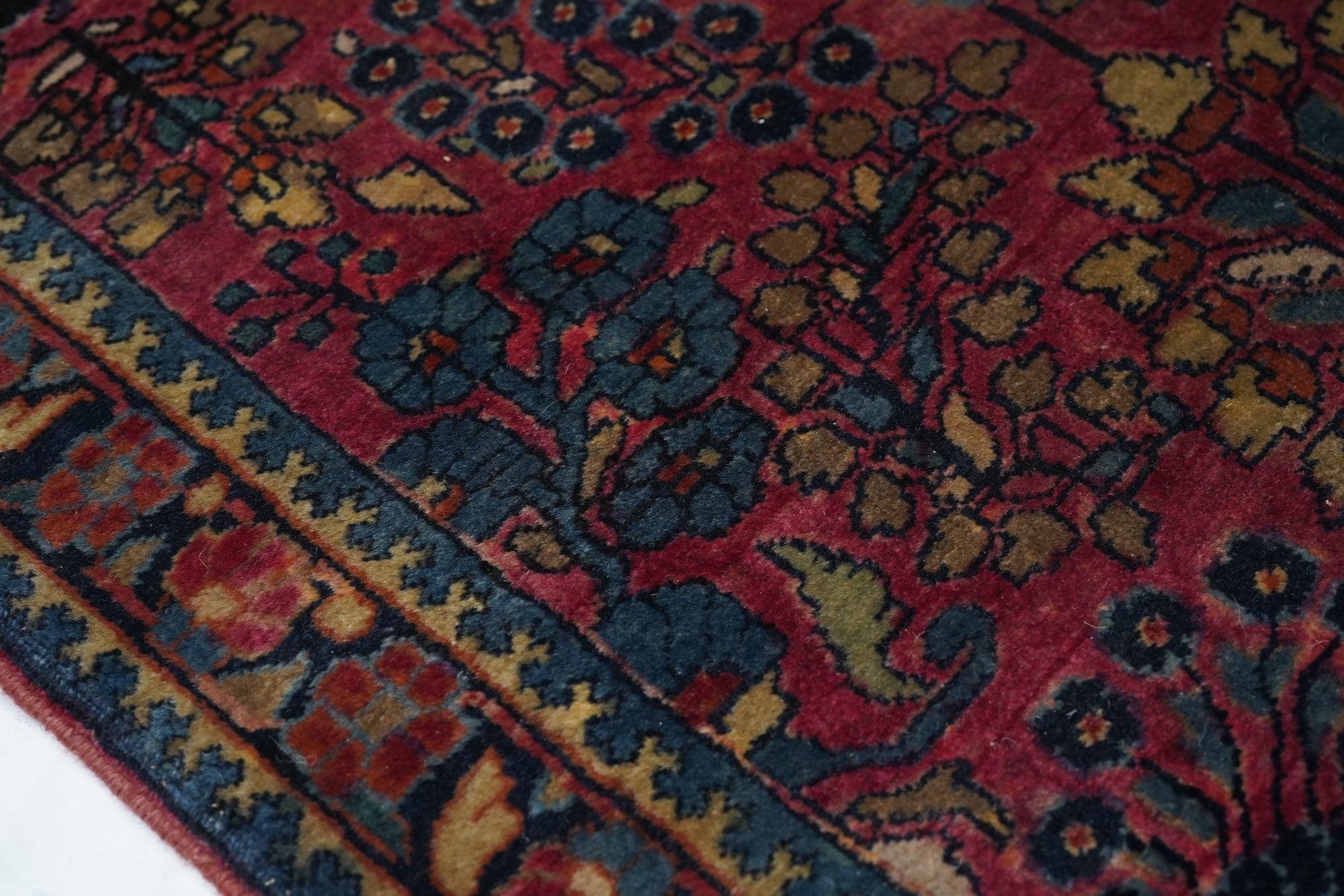 Antiker Sarouk-Teppich 2'2'' x 4'1'' (Persisch) im Angebot