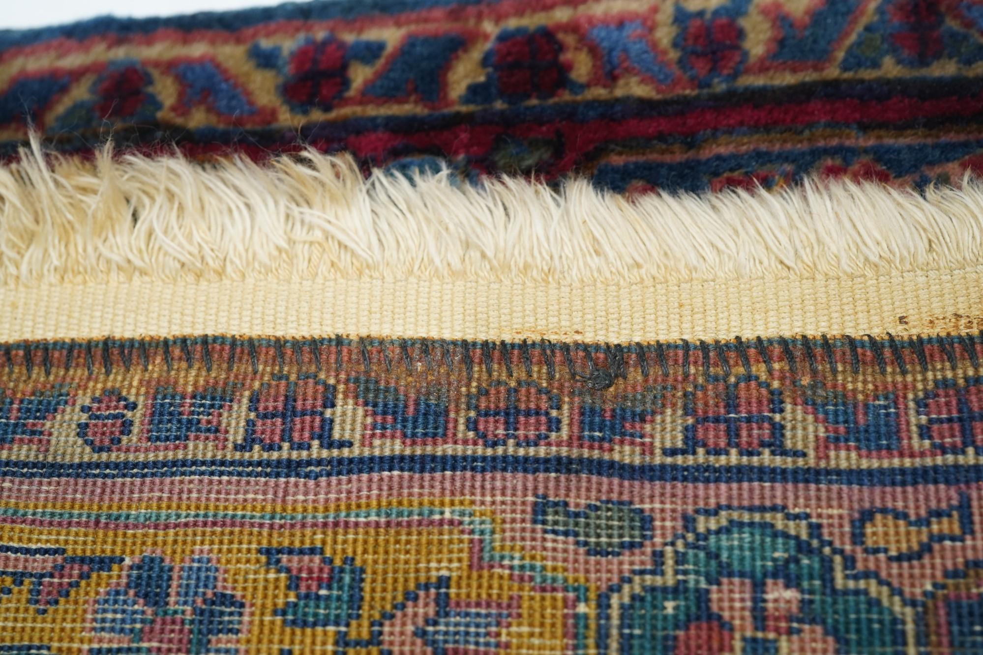 Antique Sarouk Rug For Sale 7