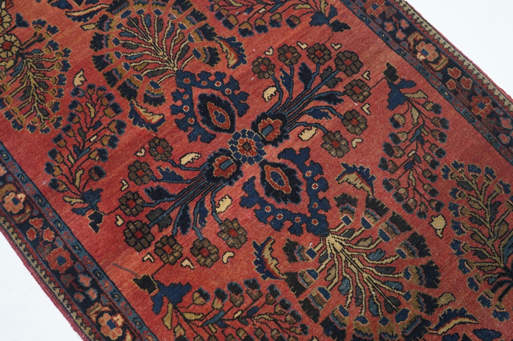 Wool Antique Sarouk Rug 2'6'' x 5'0