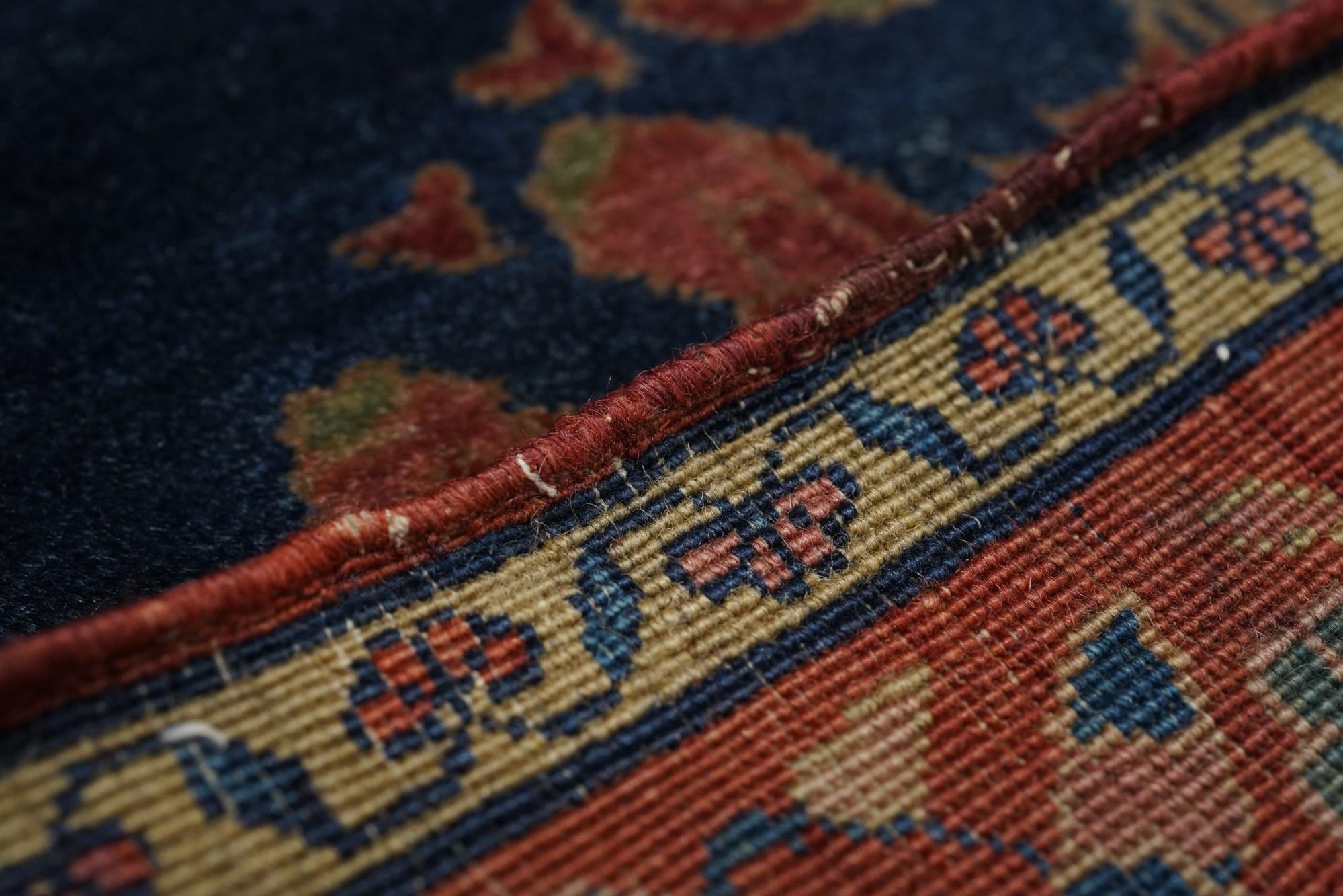 Antique Sarouk Rug 2'7'' x 4'10'' For Sale 2