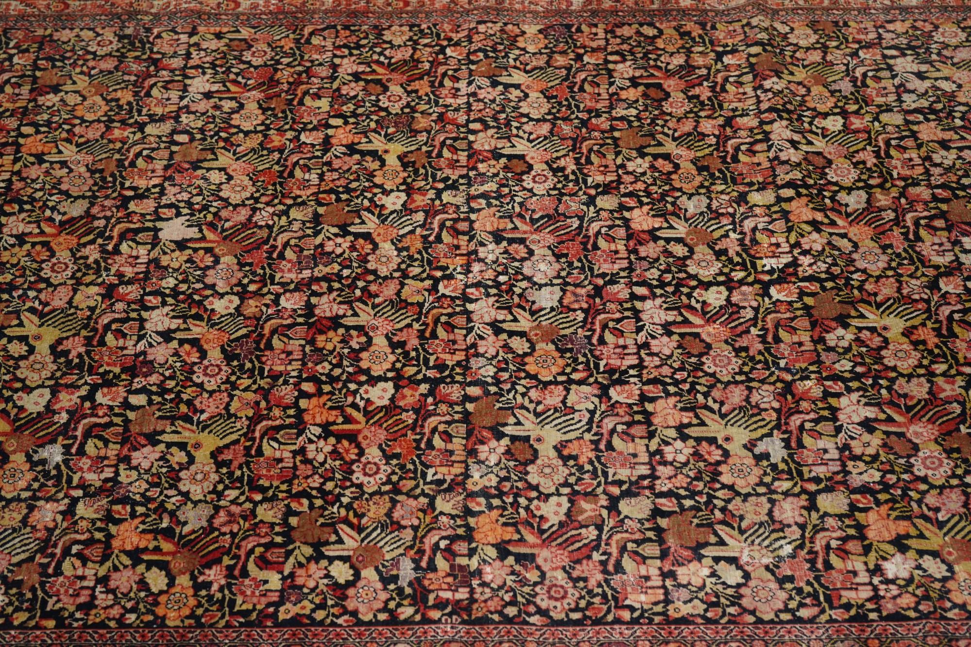 Antique Farahan Rug  For Sale 1