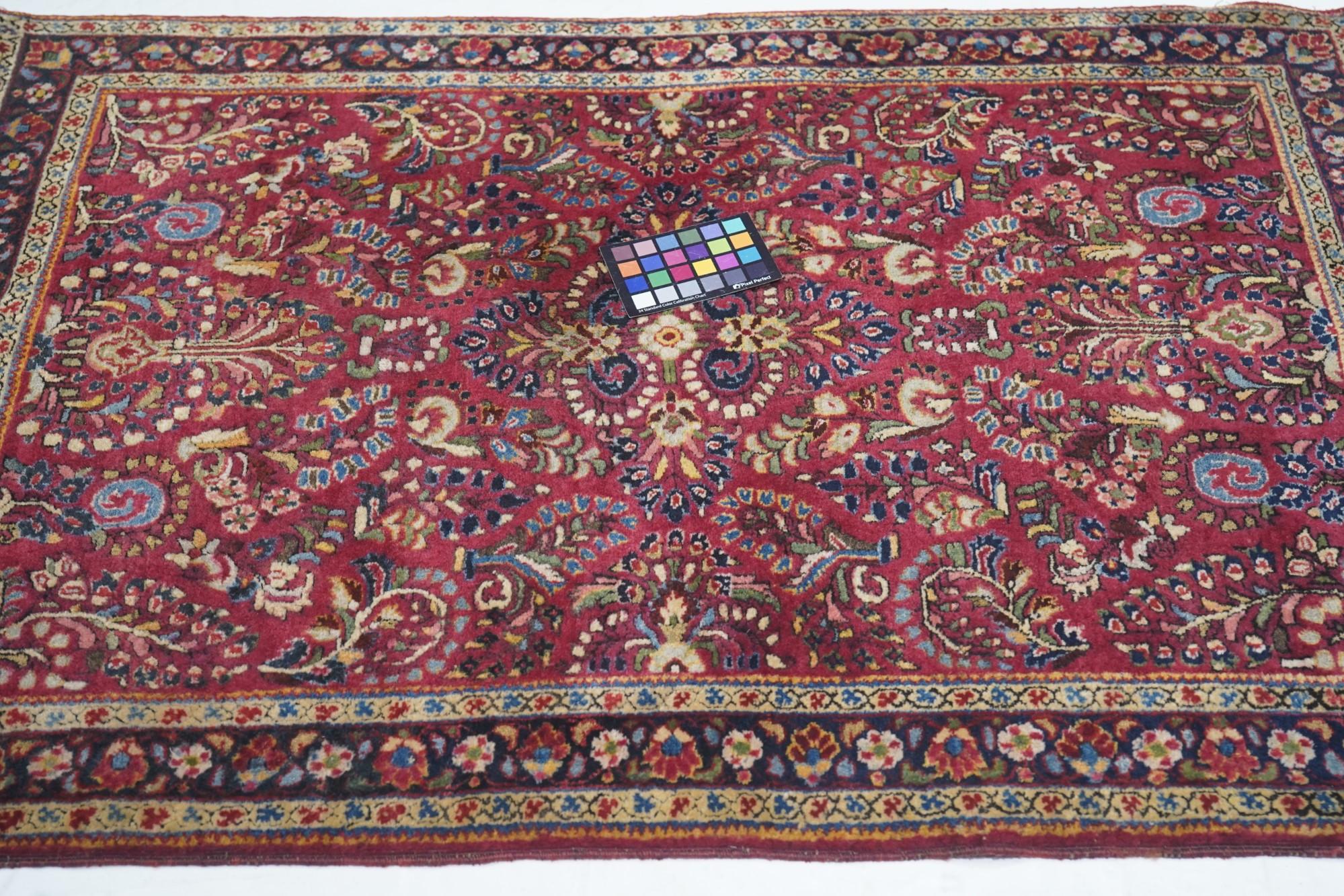 Tapis Sarouk ancien 3'4'' x 5'0'' en vente 4