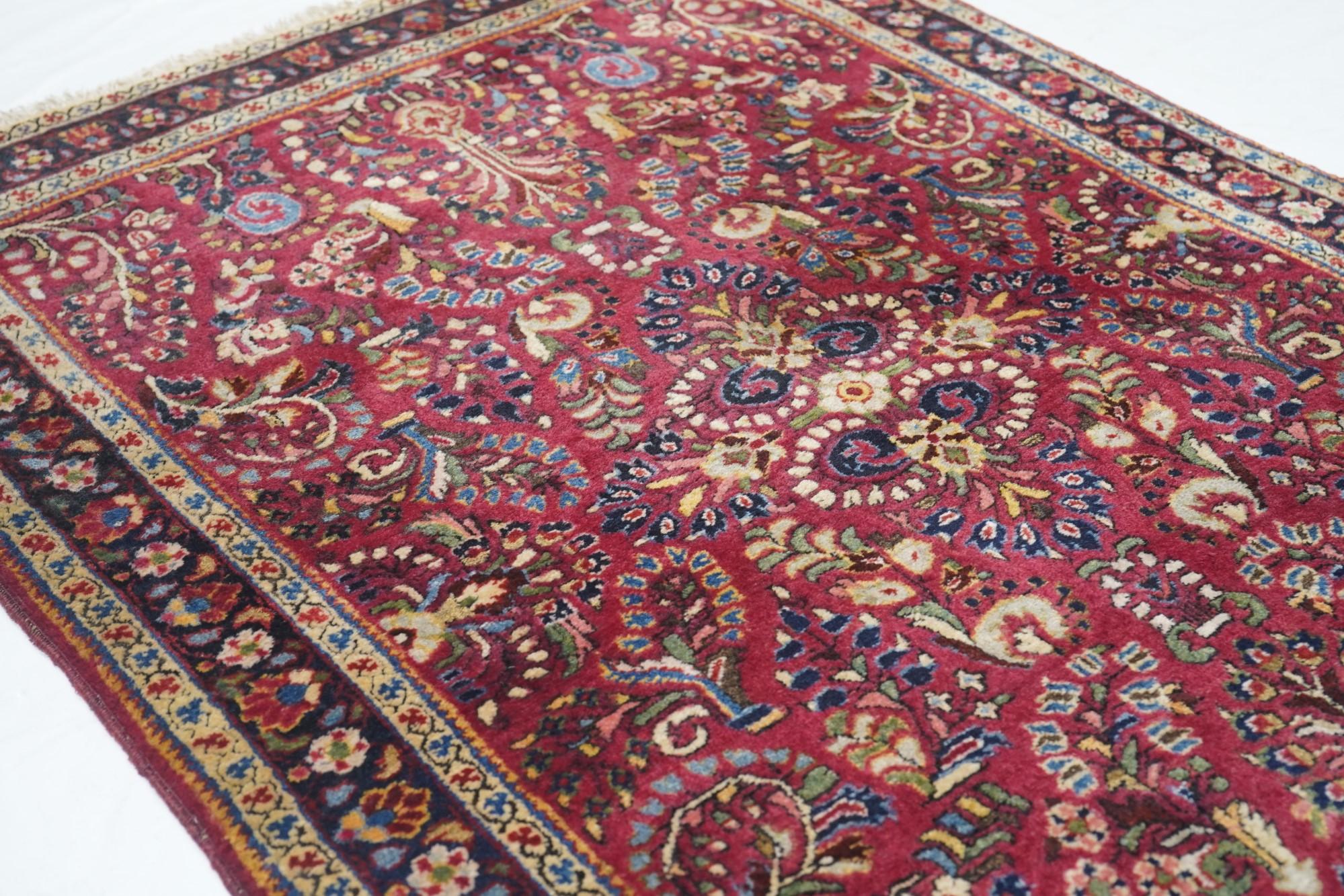 Antique Sarouk Rug For Sale 2